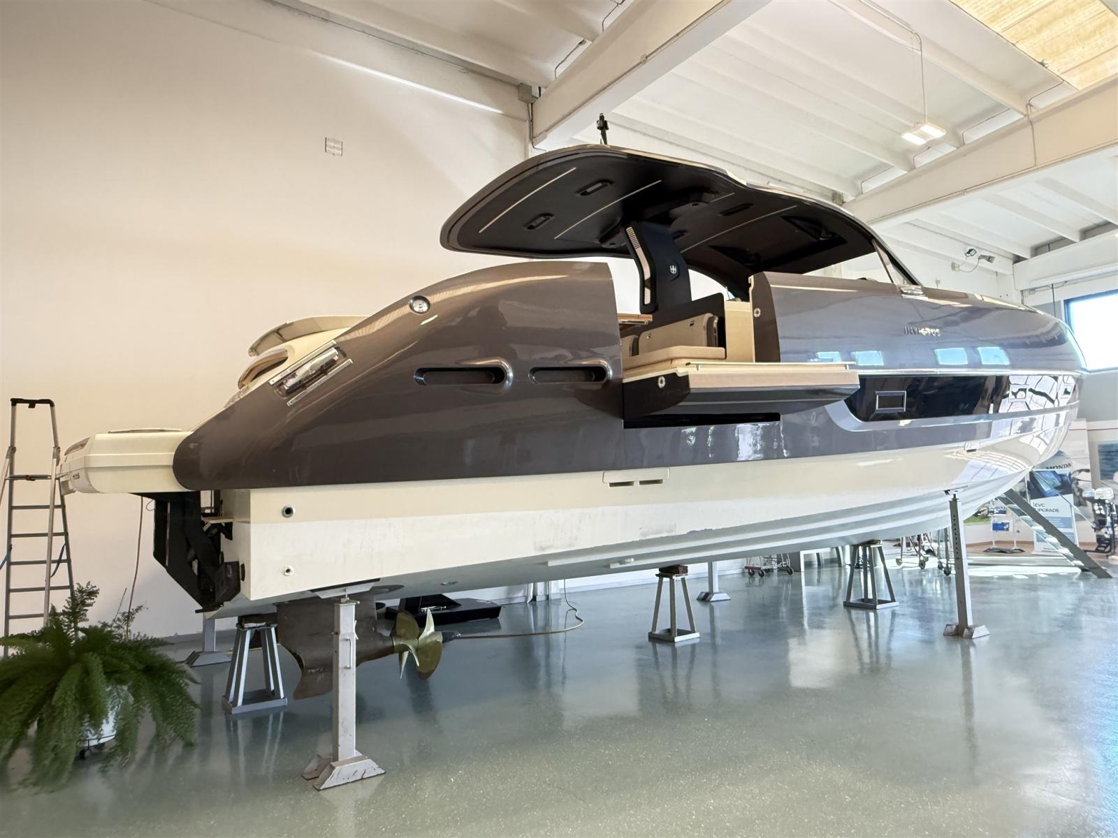 invictus Tt460