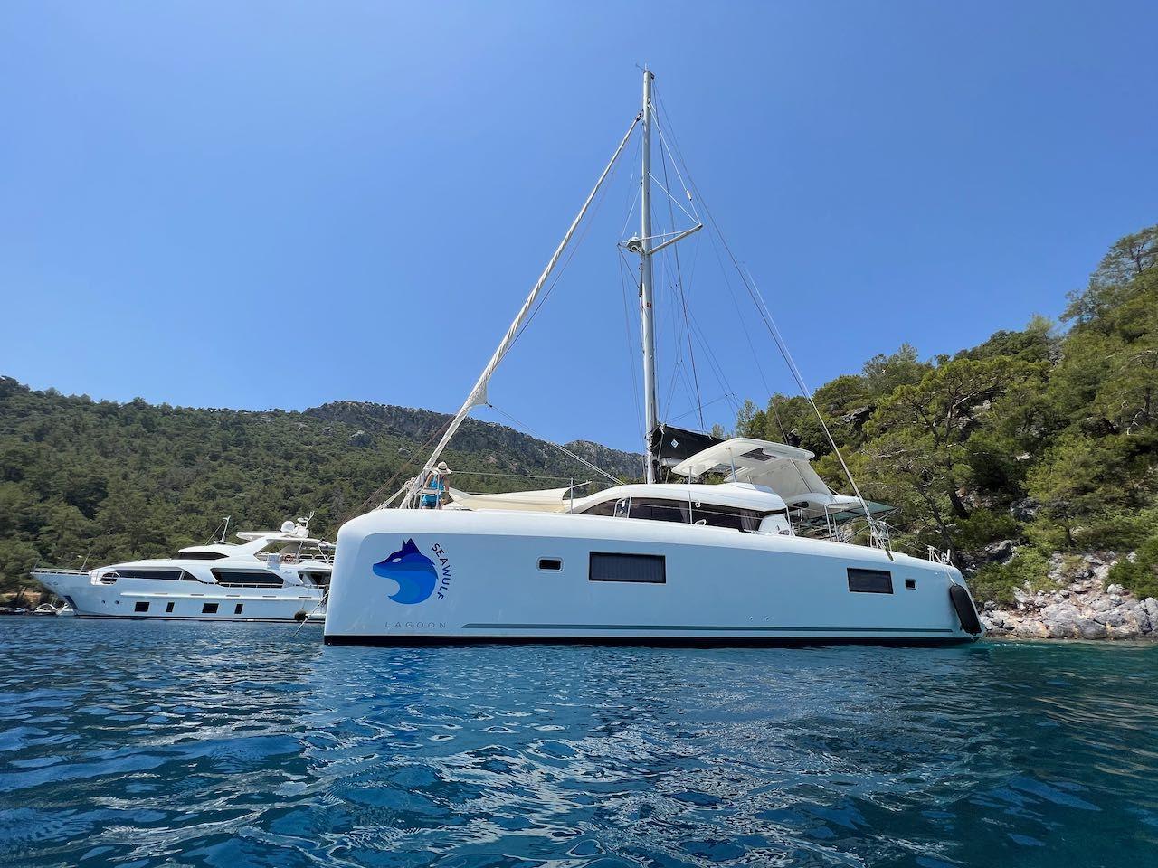 lagoon 42