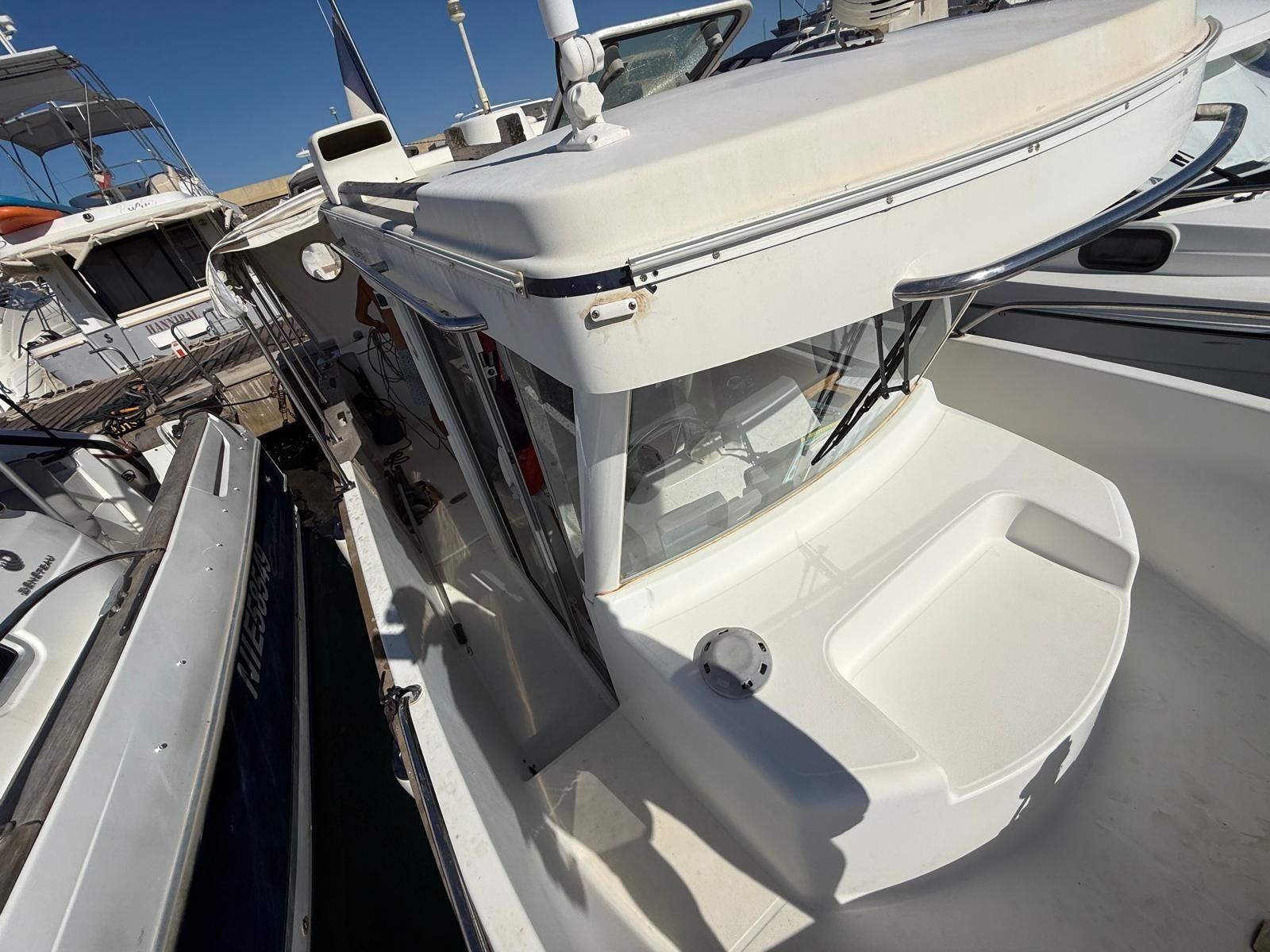 beneteau Antares 700