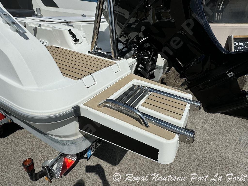 beneteau Flyer 6.6 spacedeck