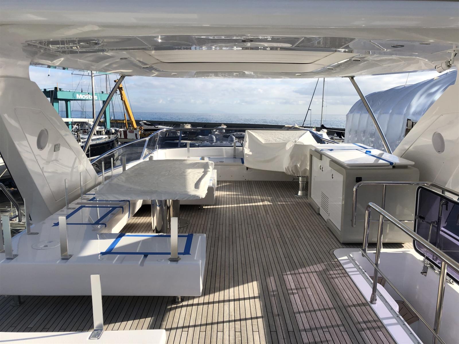 azimut 72 flybridge
