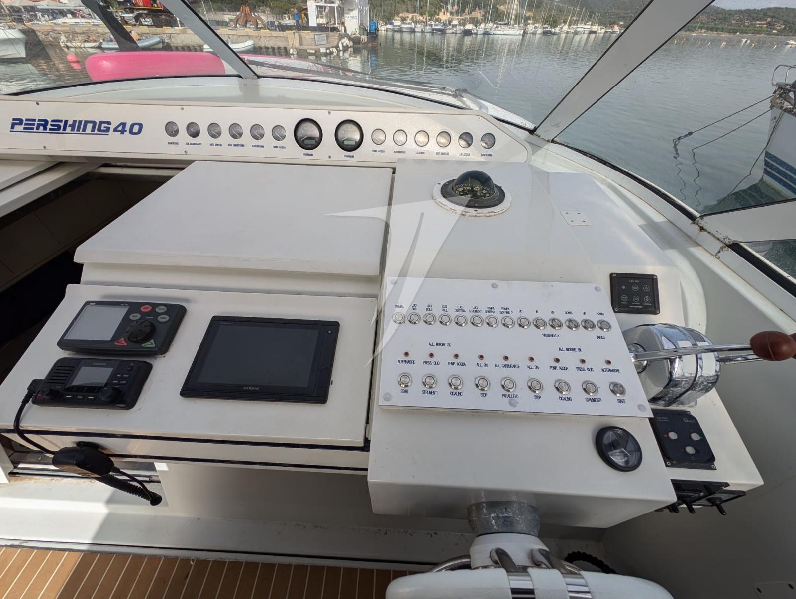 pershing 40
