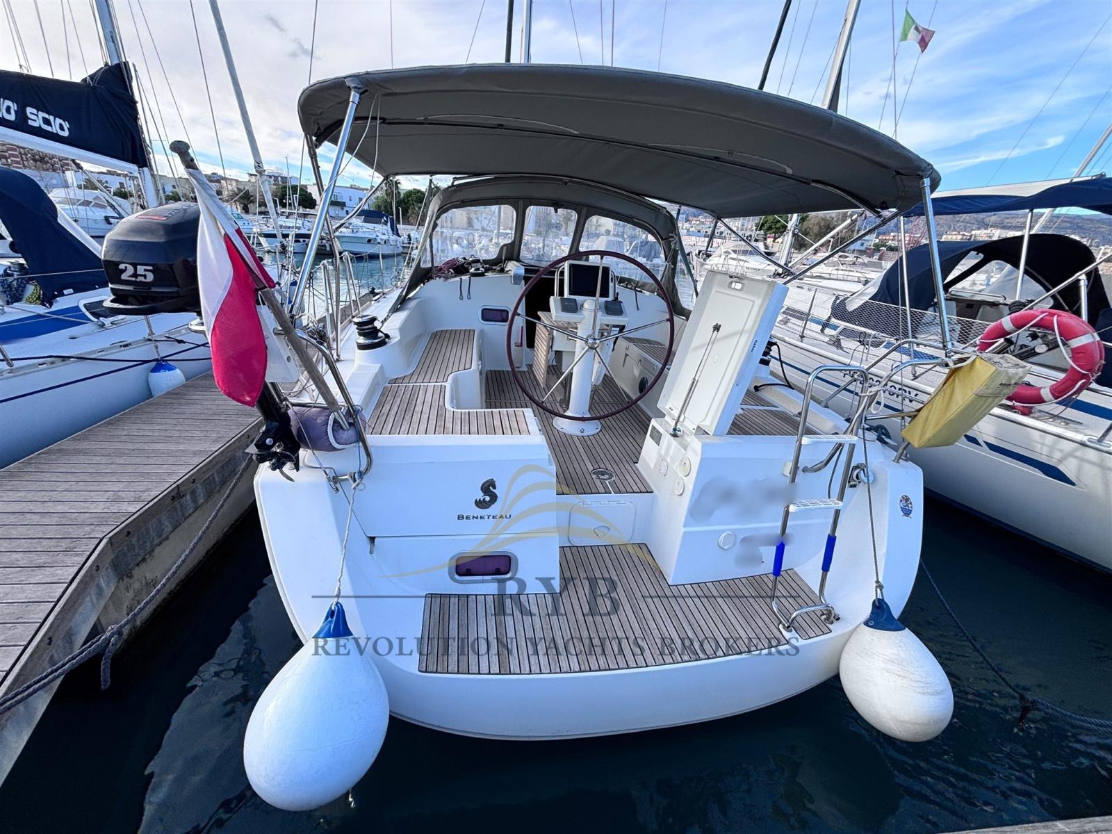 beneteau Oceanis 37