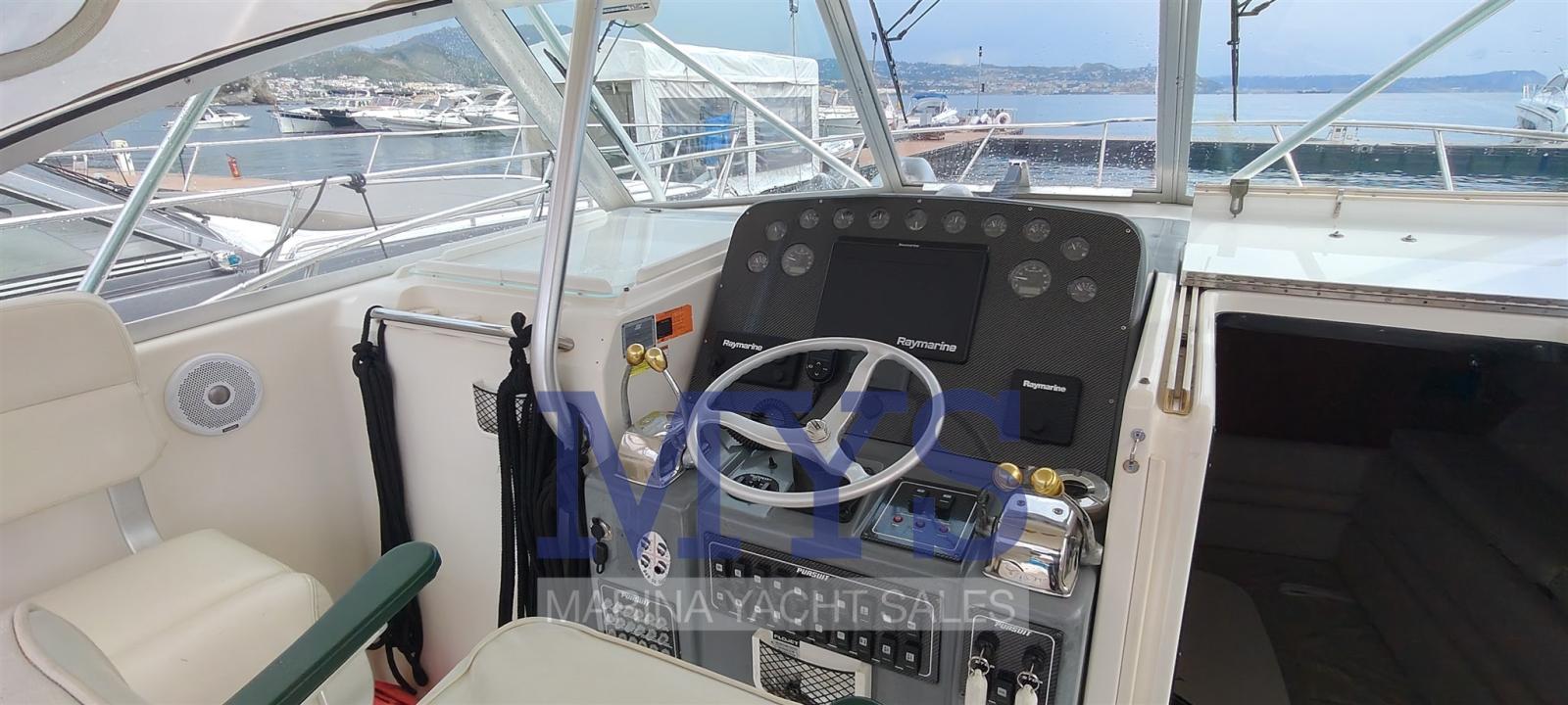 pursuit 3800 express