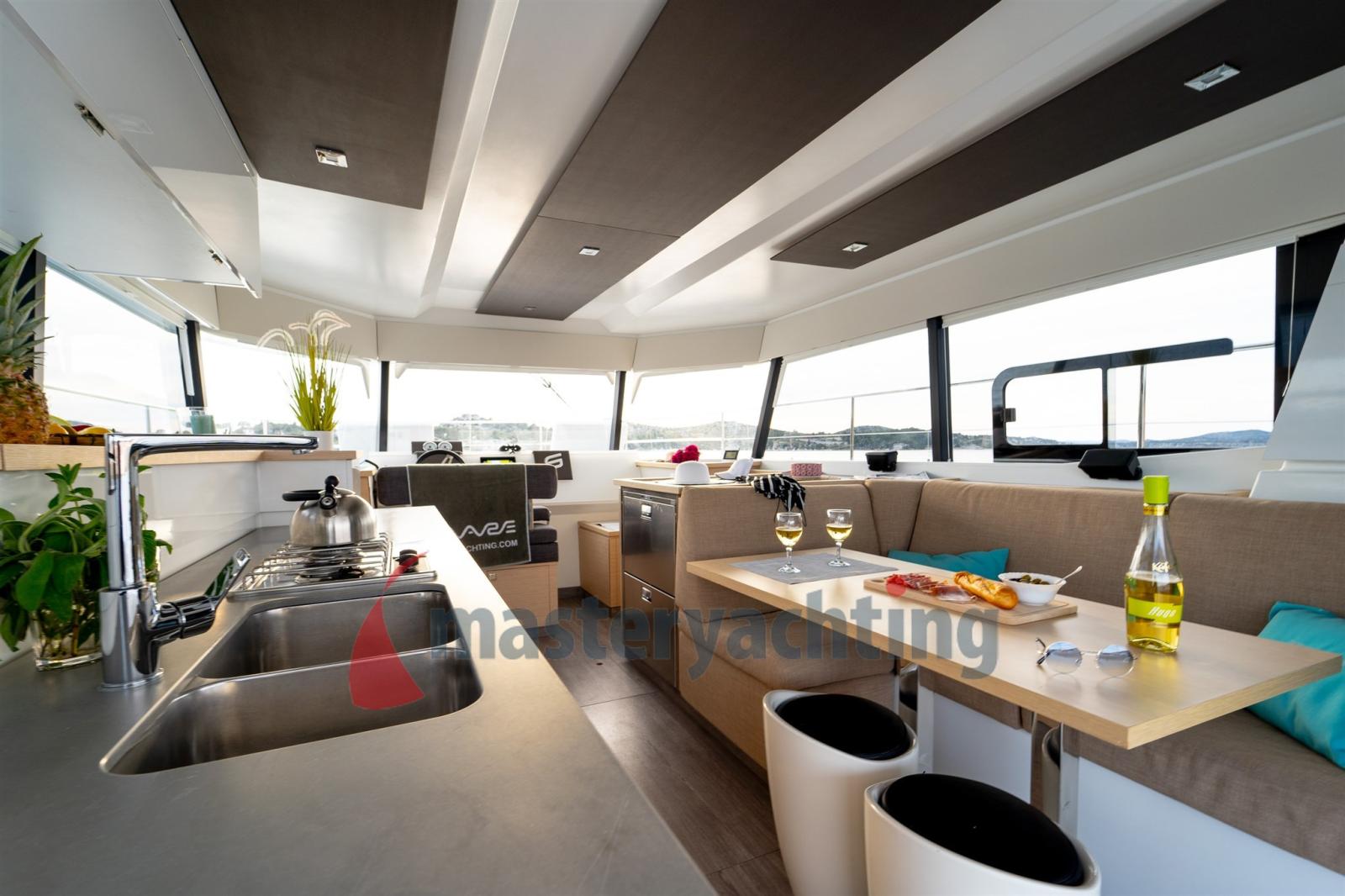 fountaine pajot My 37