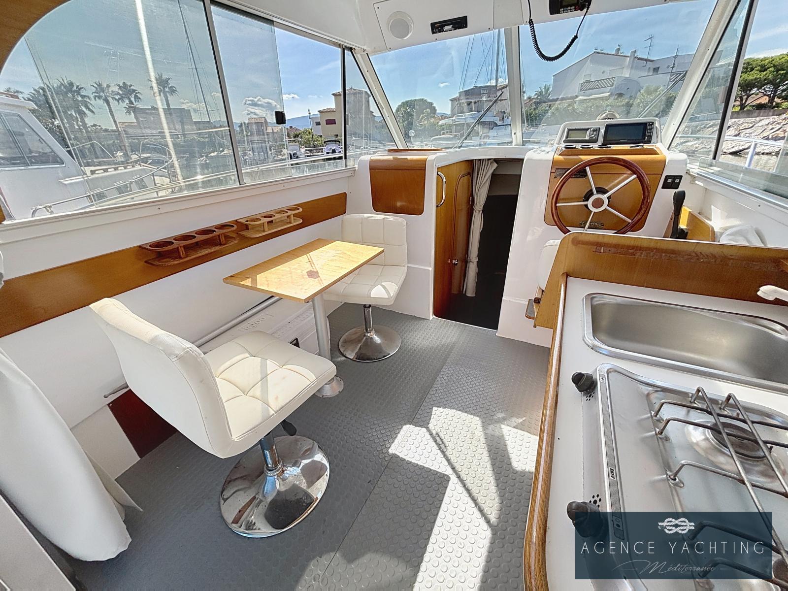 beneteau Antares 760