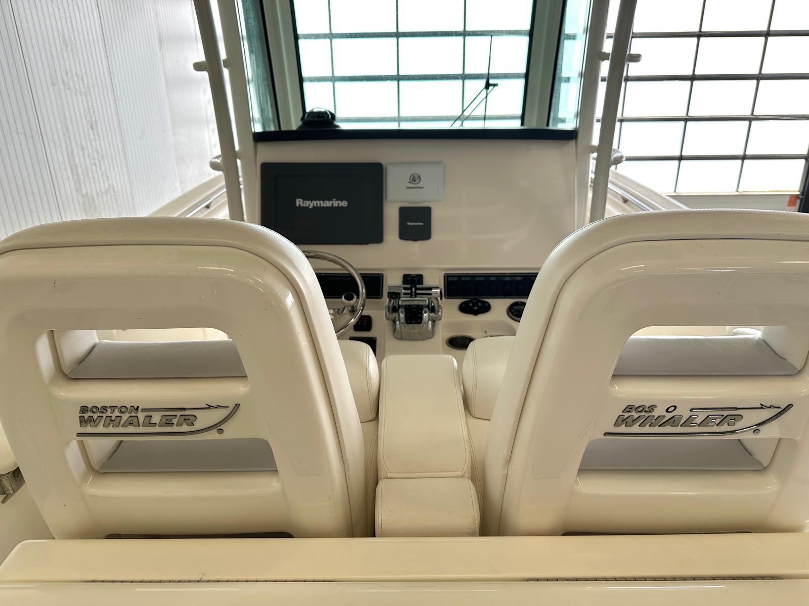 boston whaler 320 outrage