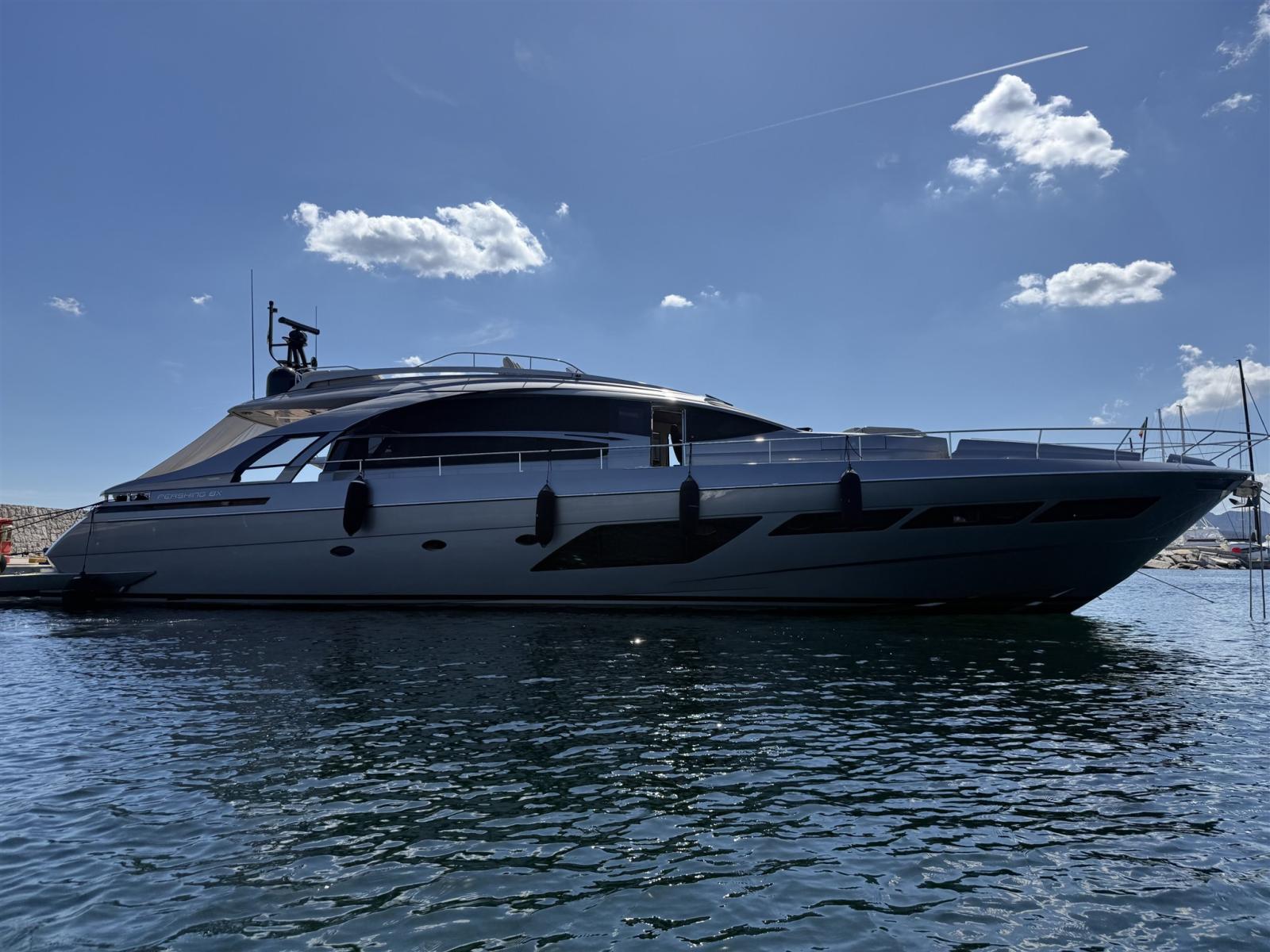 pershing 8x