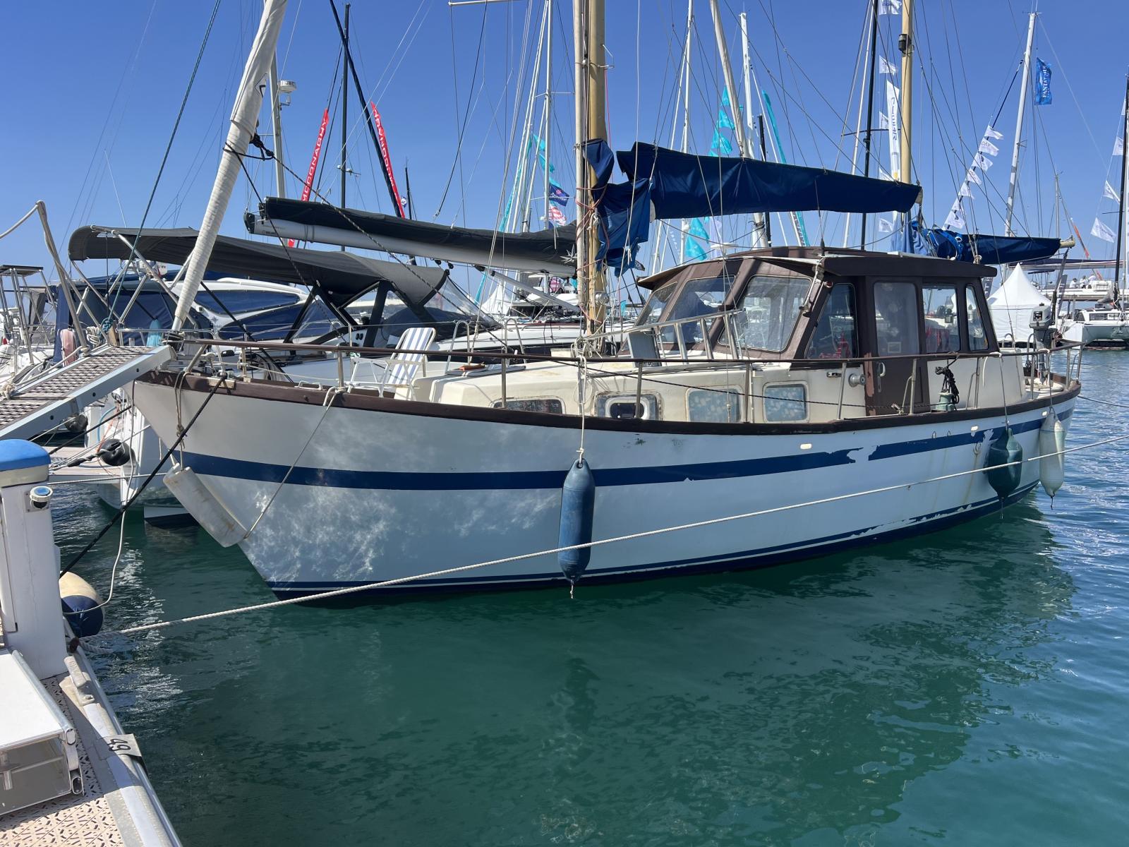 Nauticat 33
