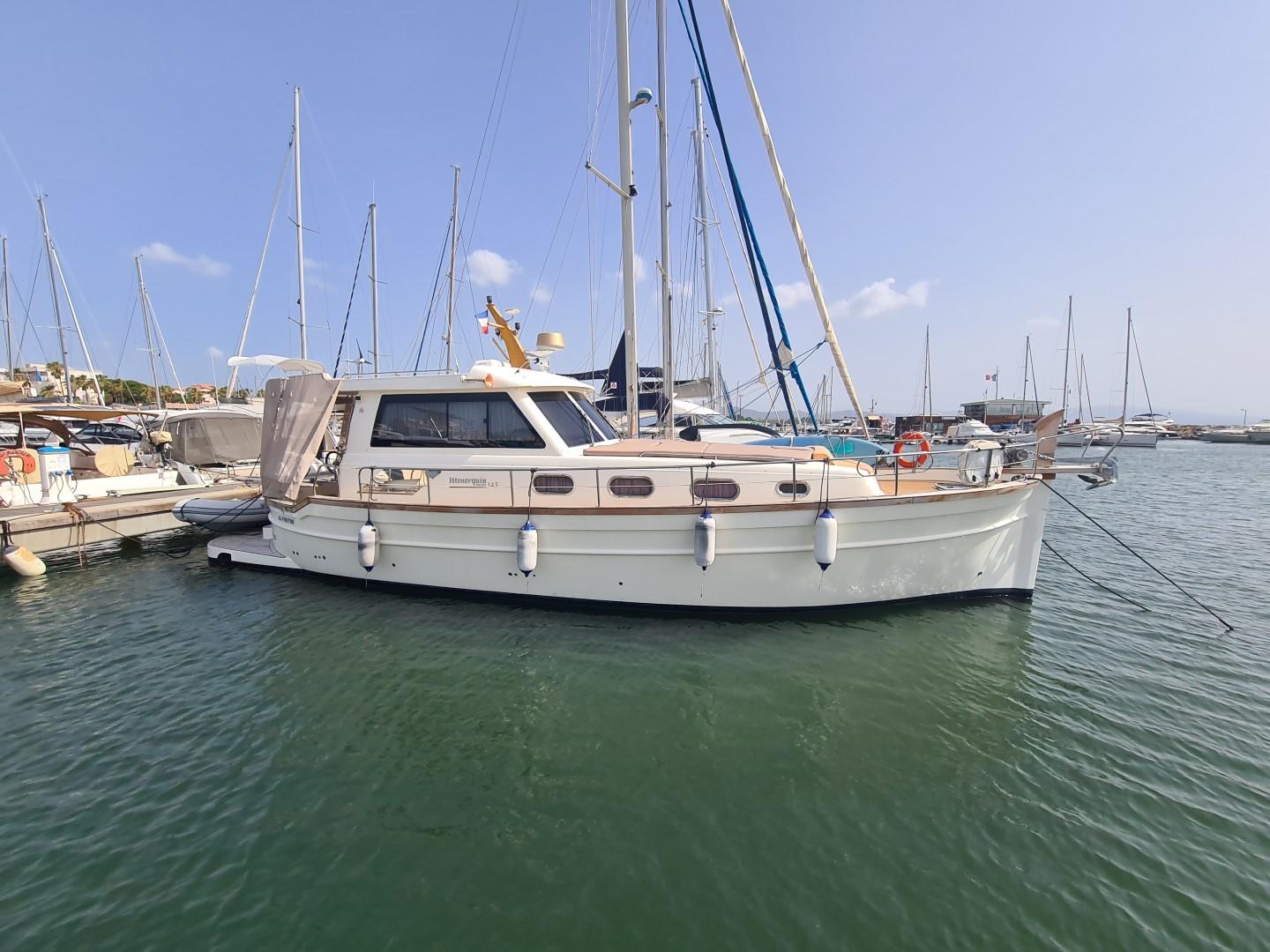 menorquin 145