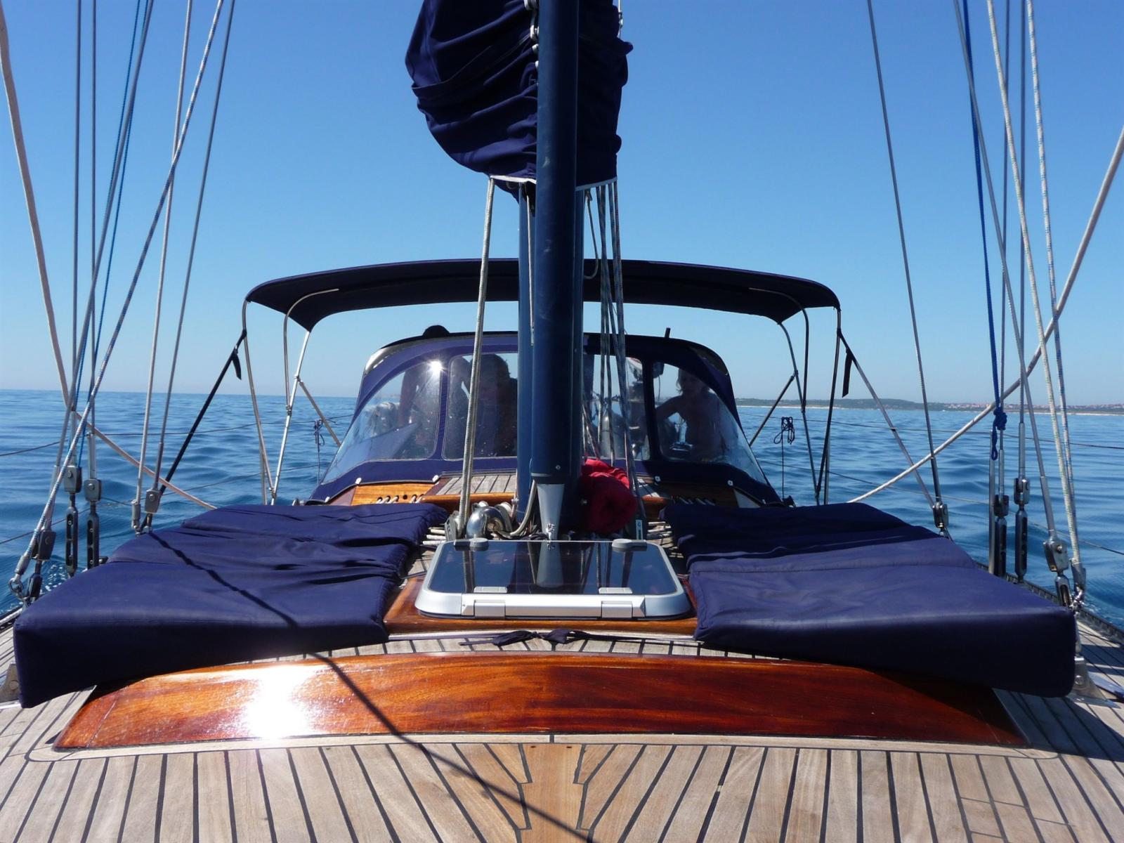 Classic 43 cc sloop