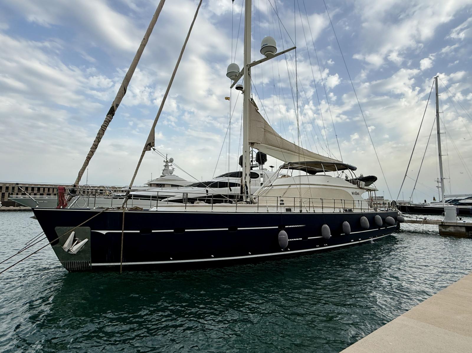 mural yachts Eraora - mural yachts 28m
