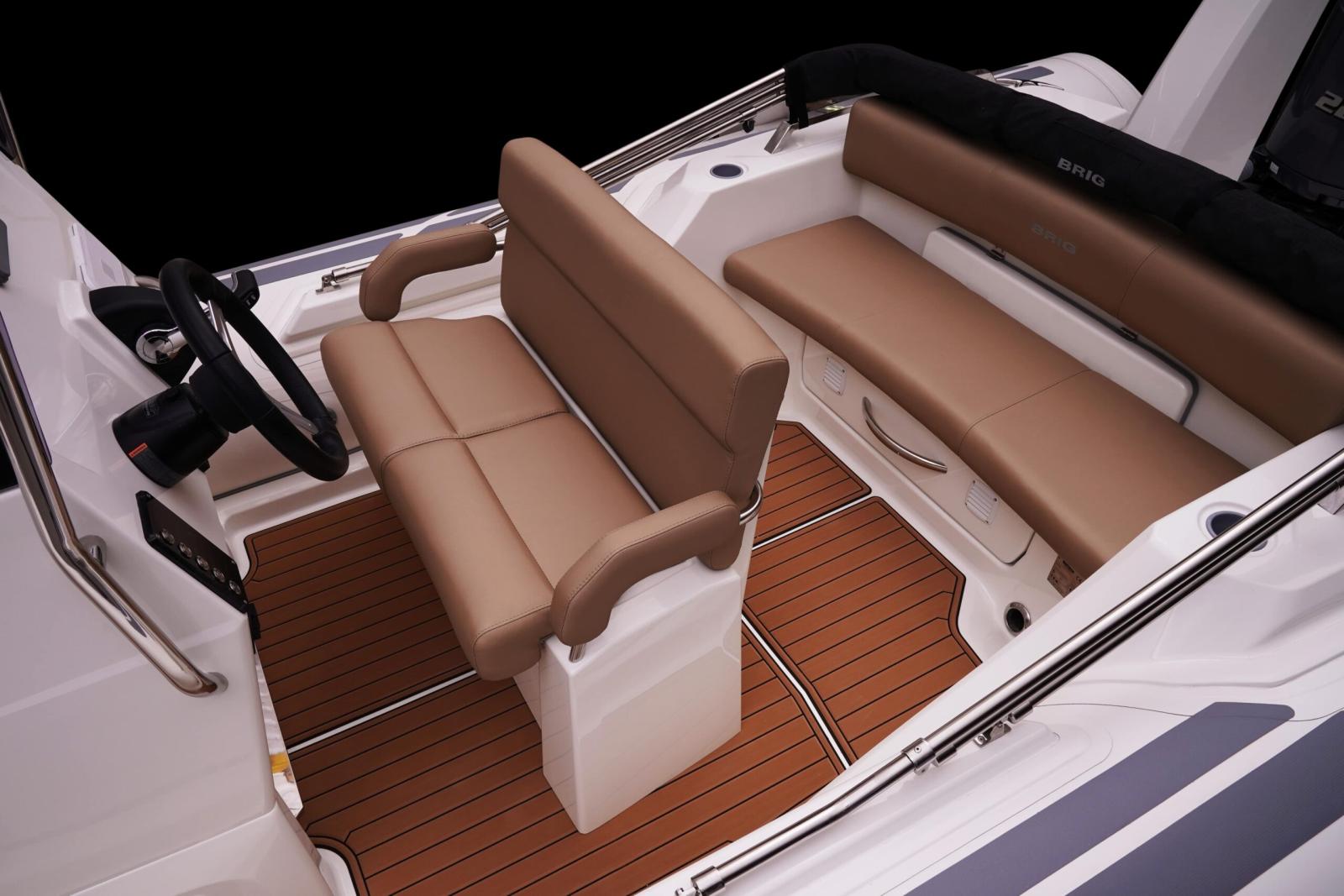 brig Eagle 670 hypalon