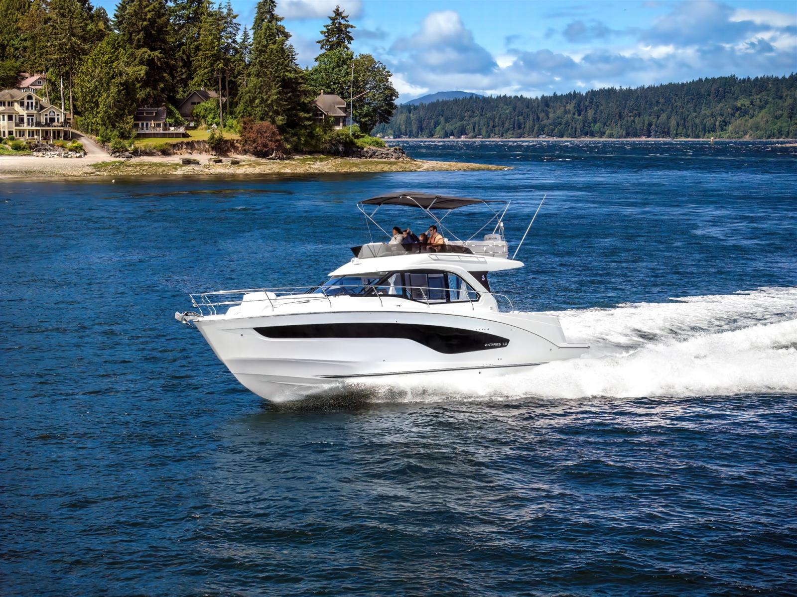 beneteau Antares 12 fly