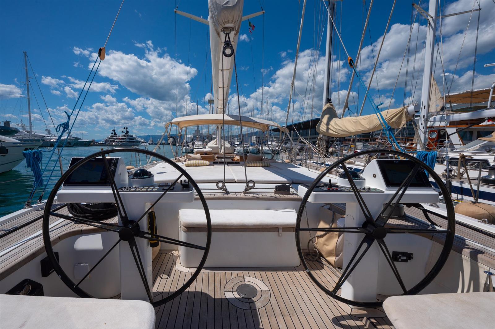 c.n. yacht 2000 Felci 71