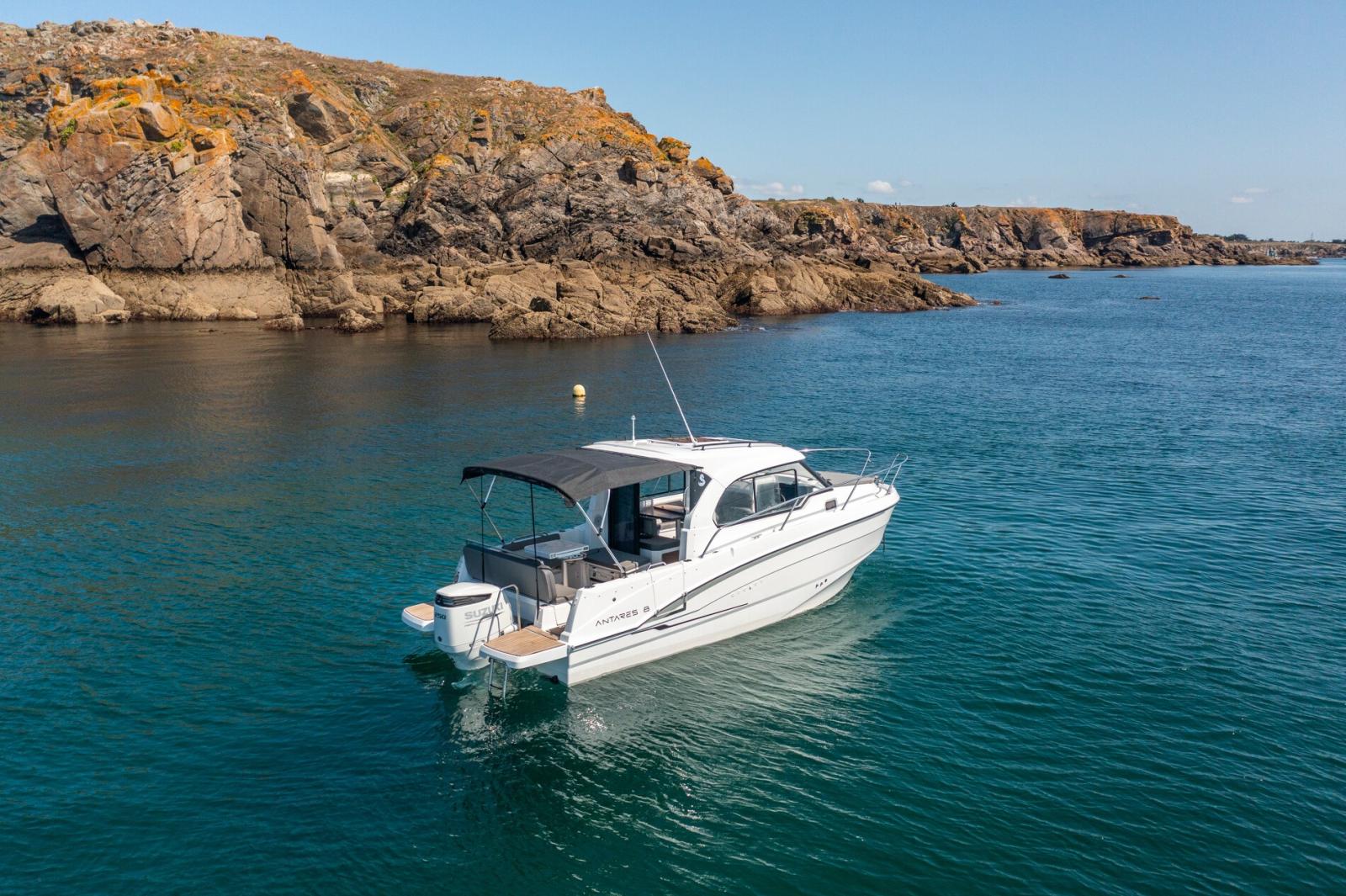 beneteau Antares 8ob v2