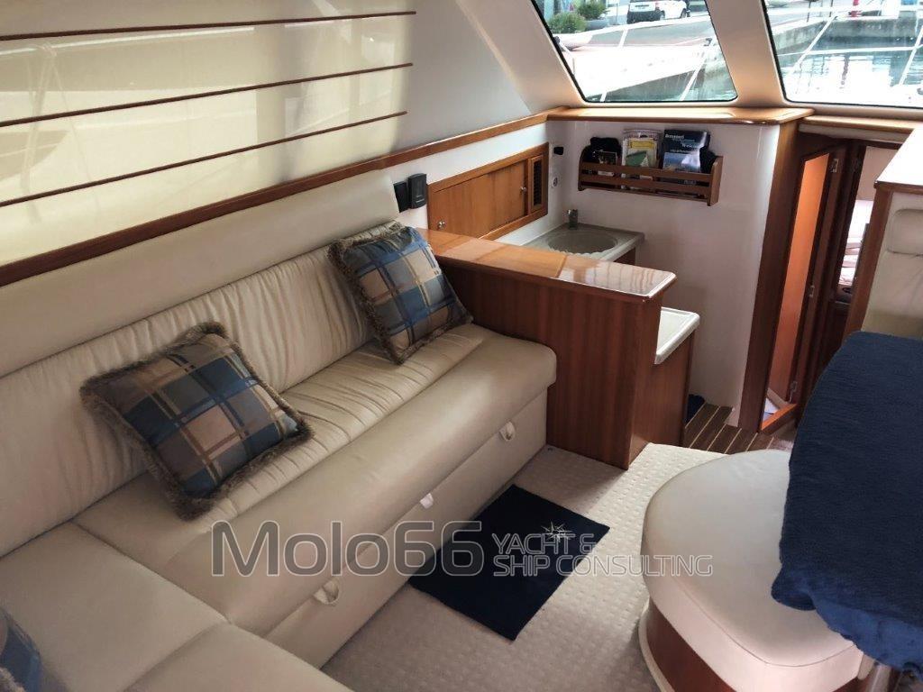 riviera marine 37 flybridge