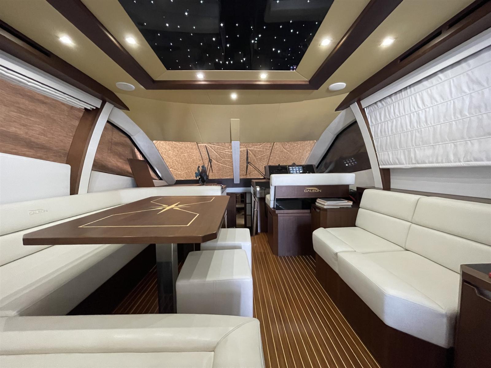 galeon 550 fly