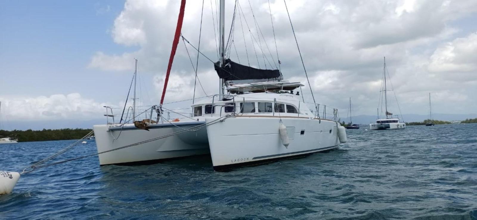 lagoon 380 s2