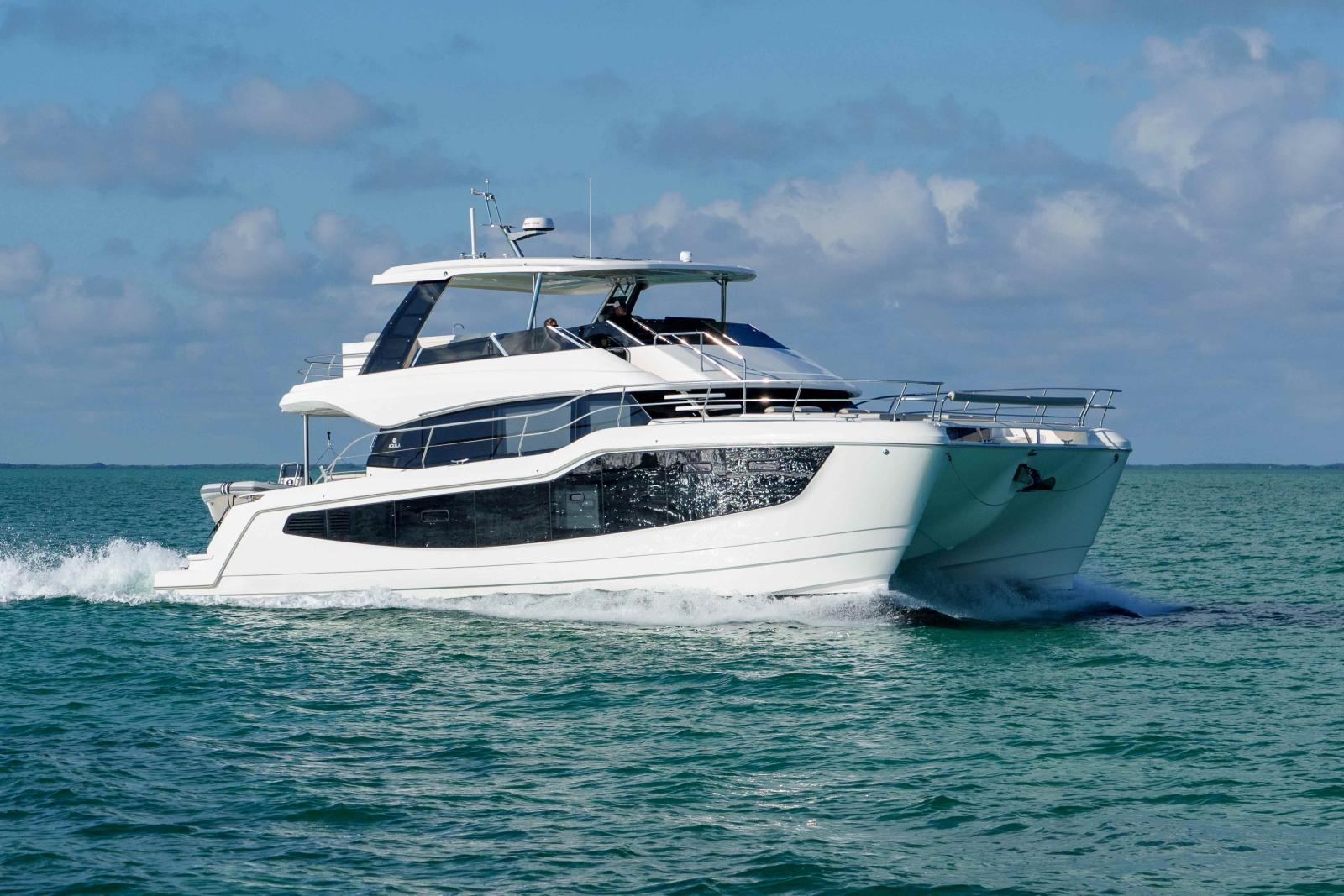 aquila 50 yacht