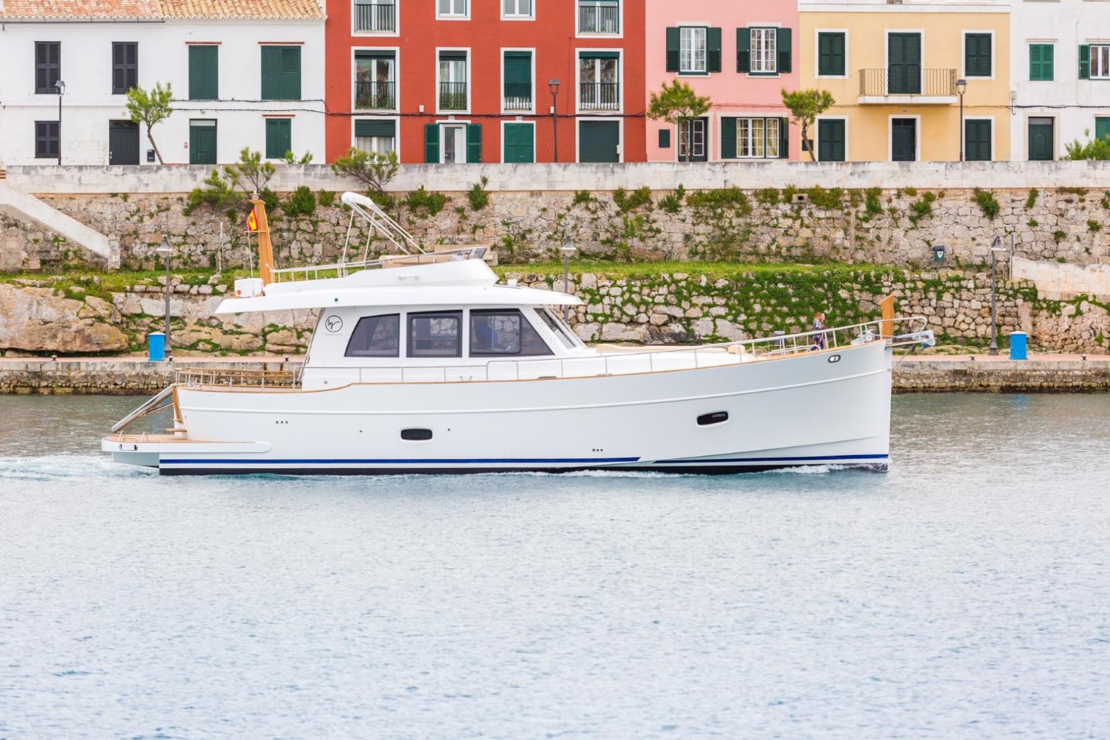 sasga yachts Menorquin 55