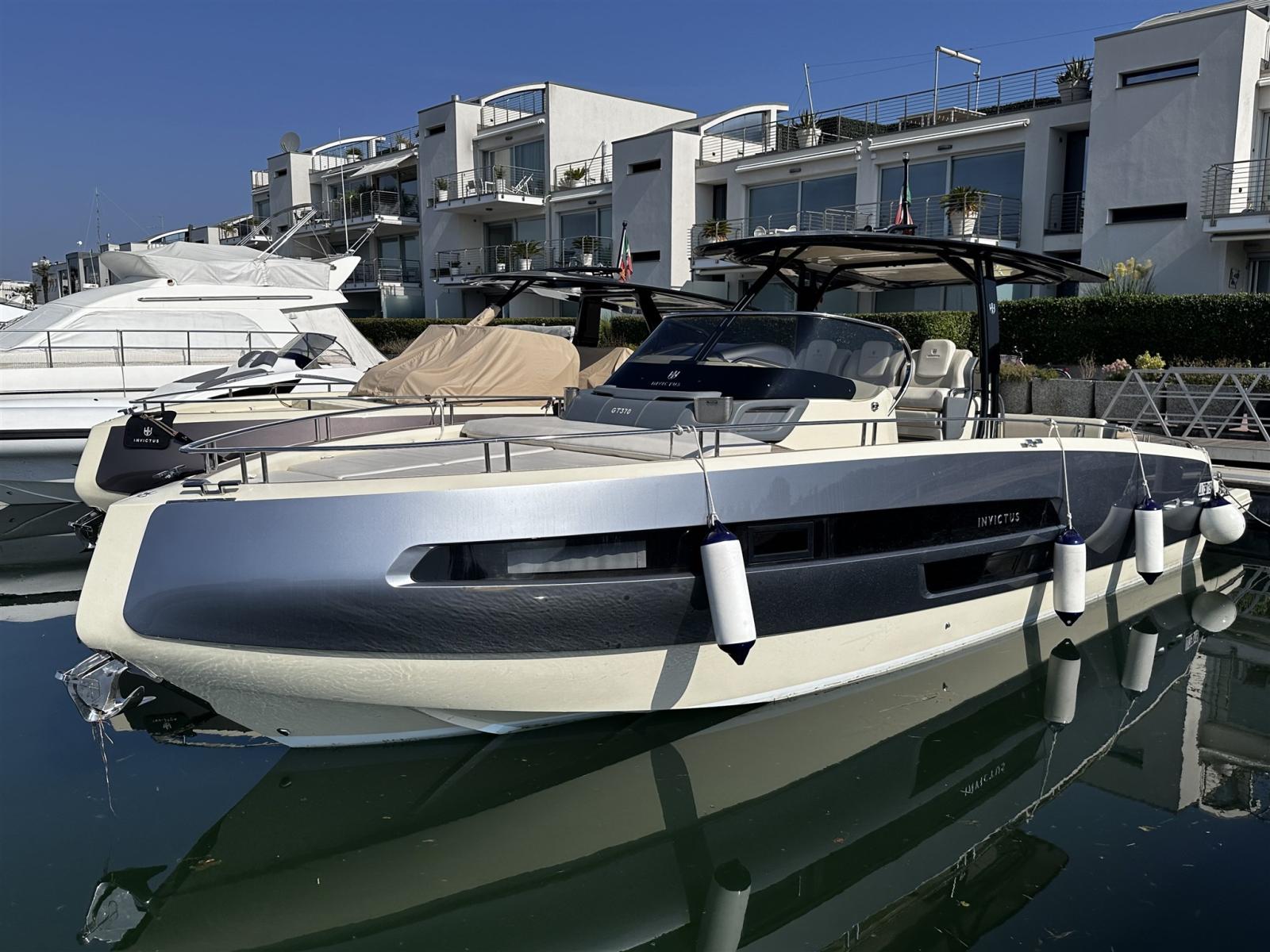 invictus Gt370