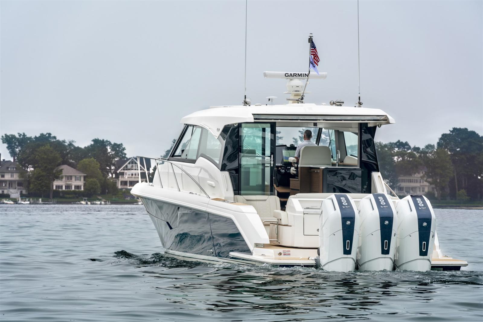 tiara yachts 48le