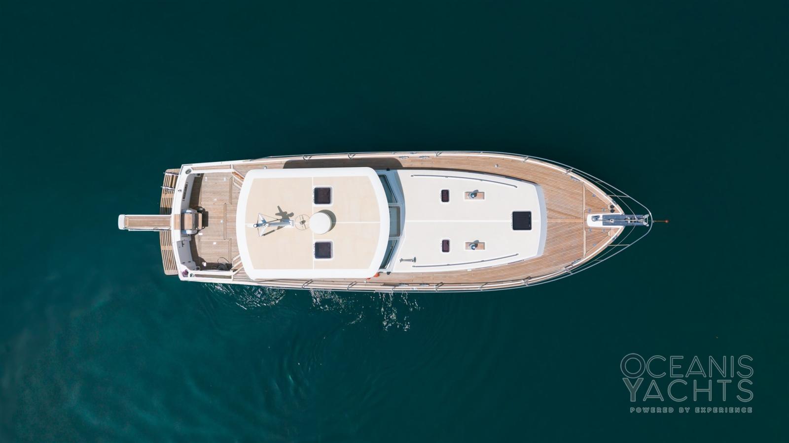 grand banks Eastbay 43