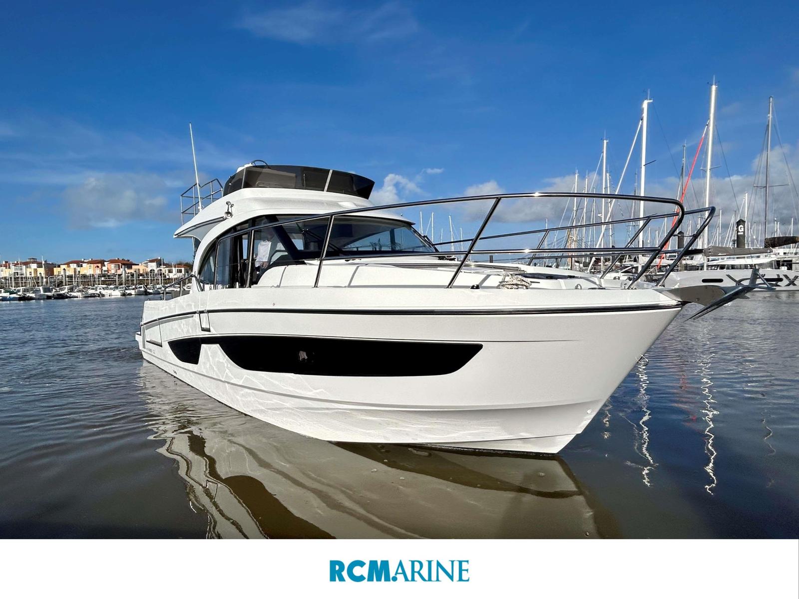 beneteau Antares 11 fly