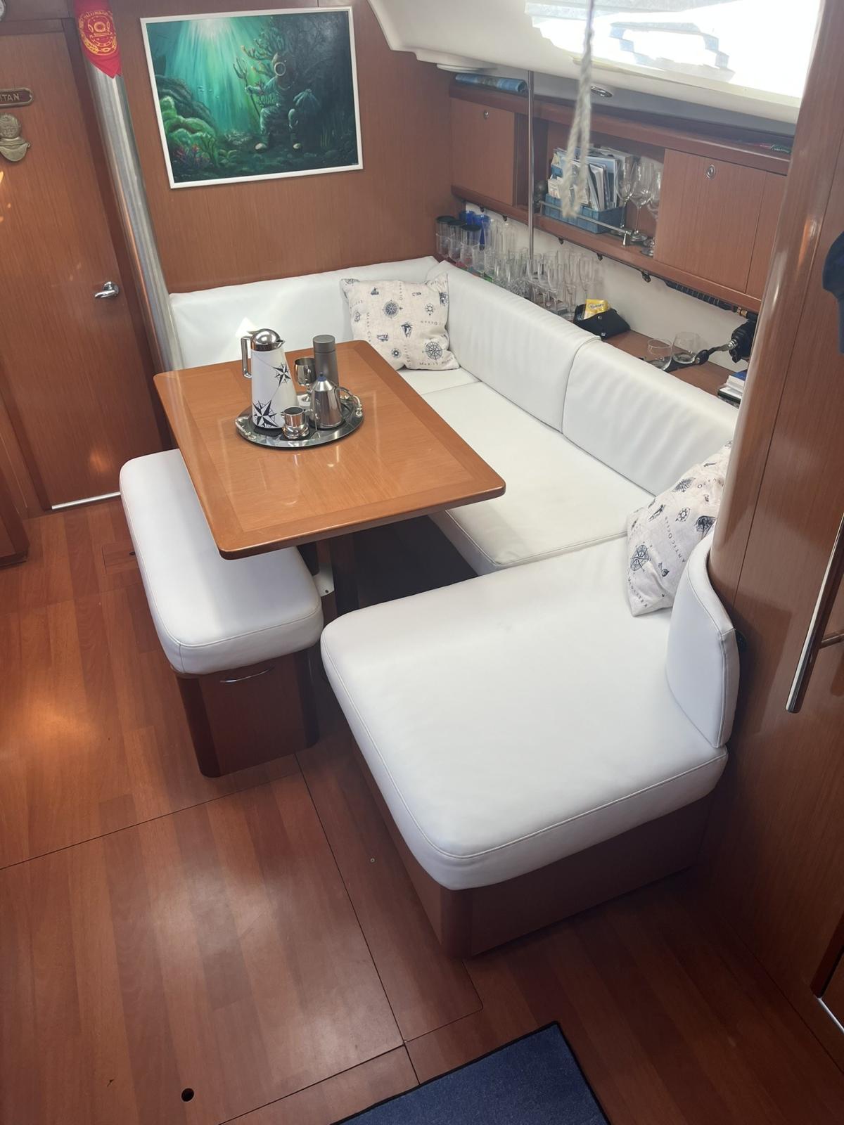 beneteau Oceanis 40