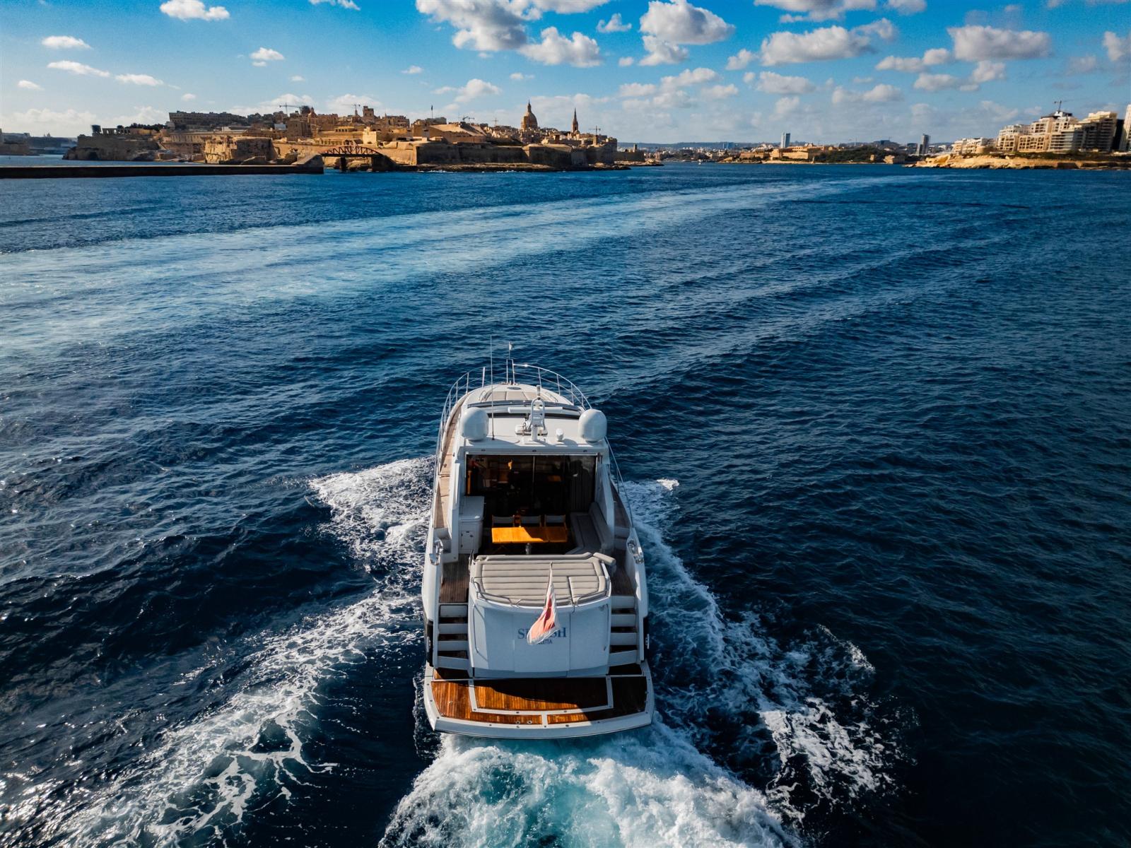 sunseeker Predator 64