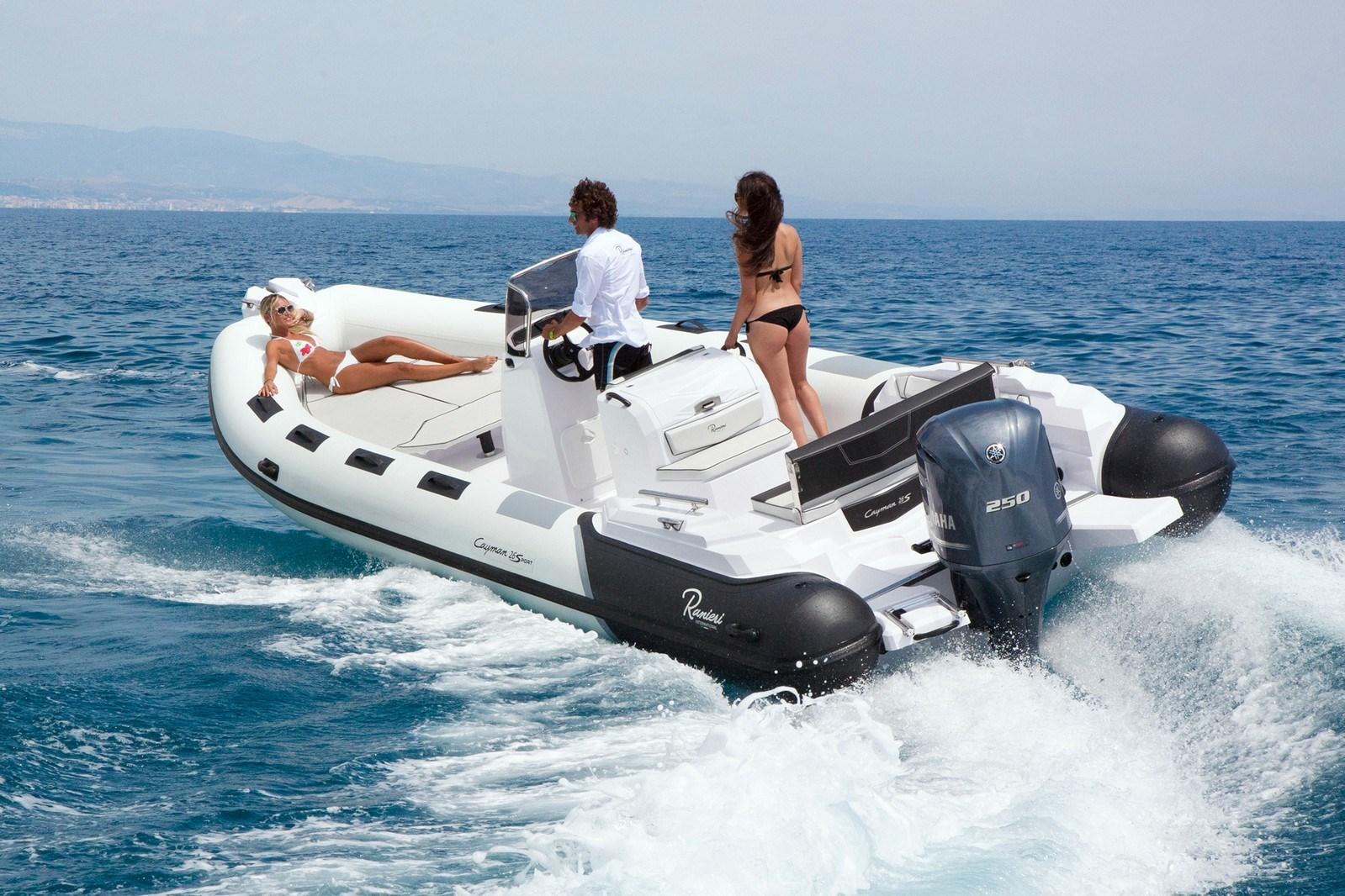 ranieri international Cayman 26 sport