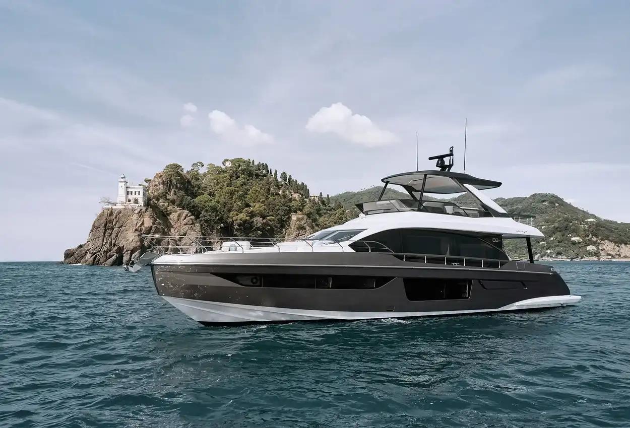 azimut 68 flybridge