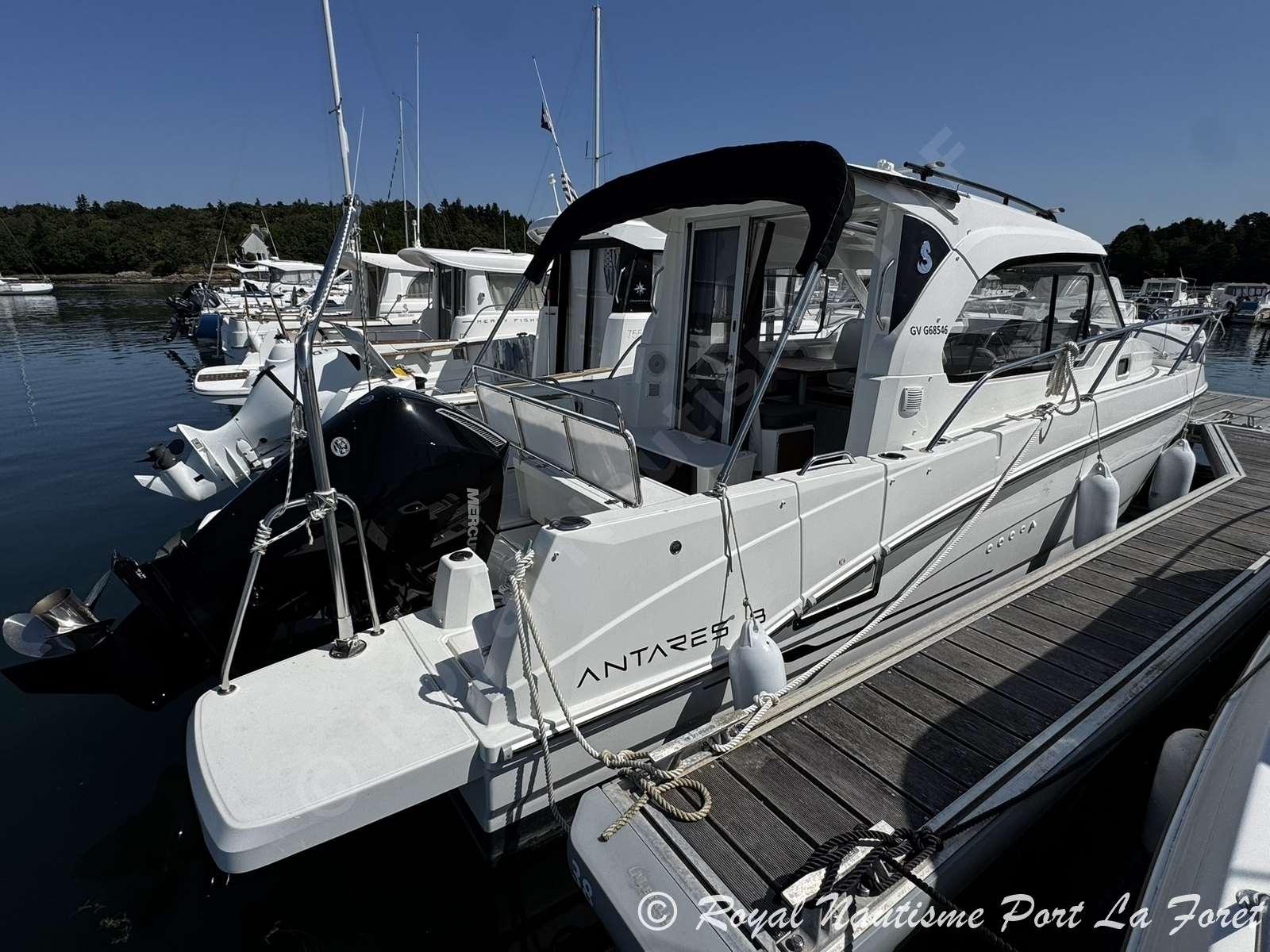 beneteau Antares 8 ob