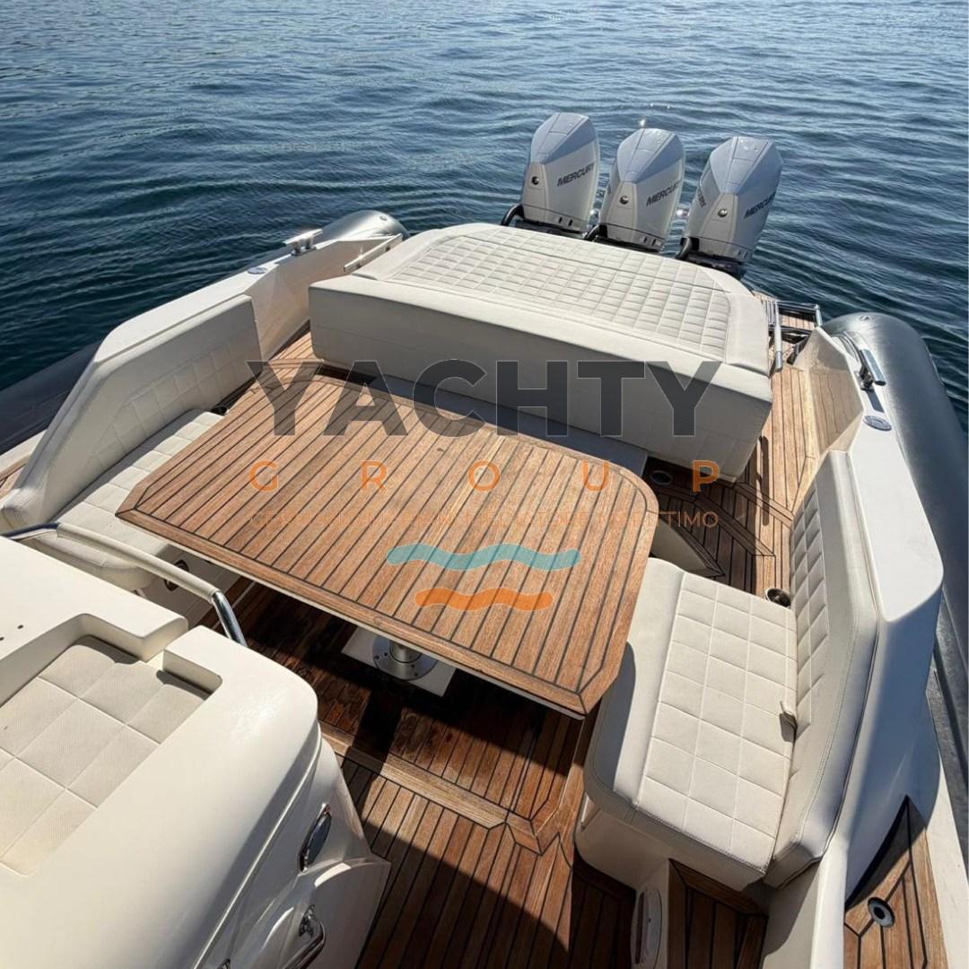 nuova jolly Prince 38 cabin