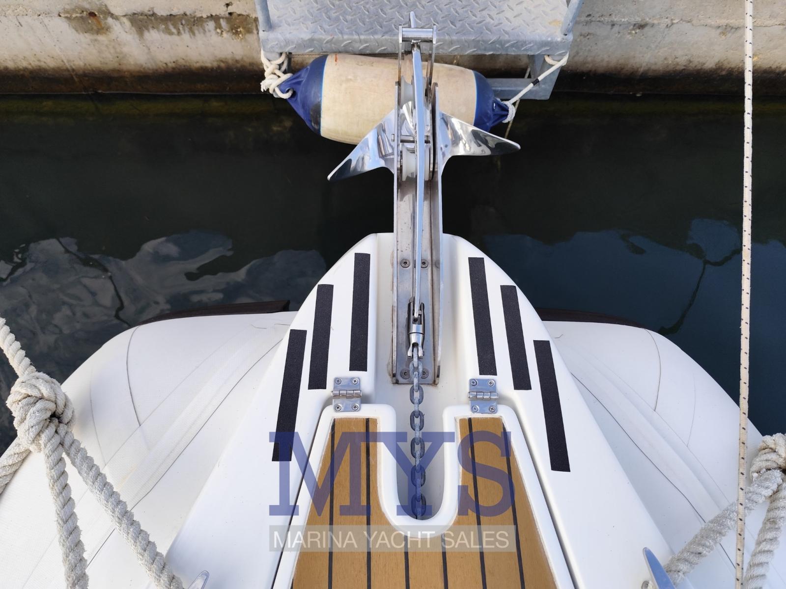 almarine maxi rib Almar 820 s