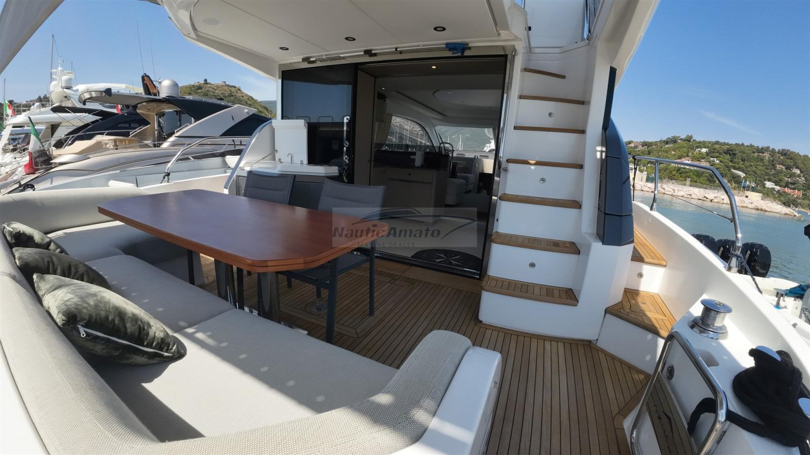 azimut 53