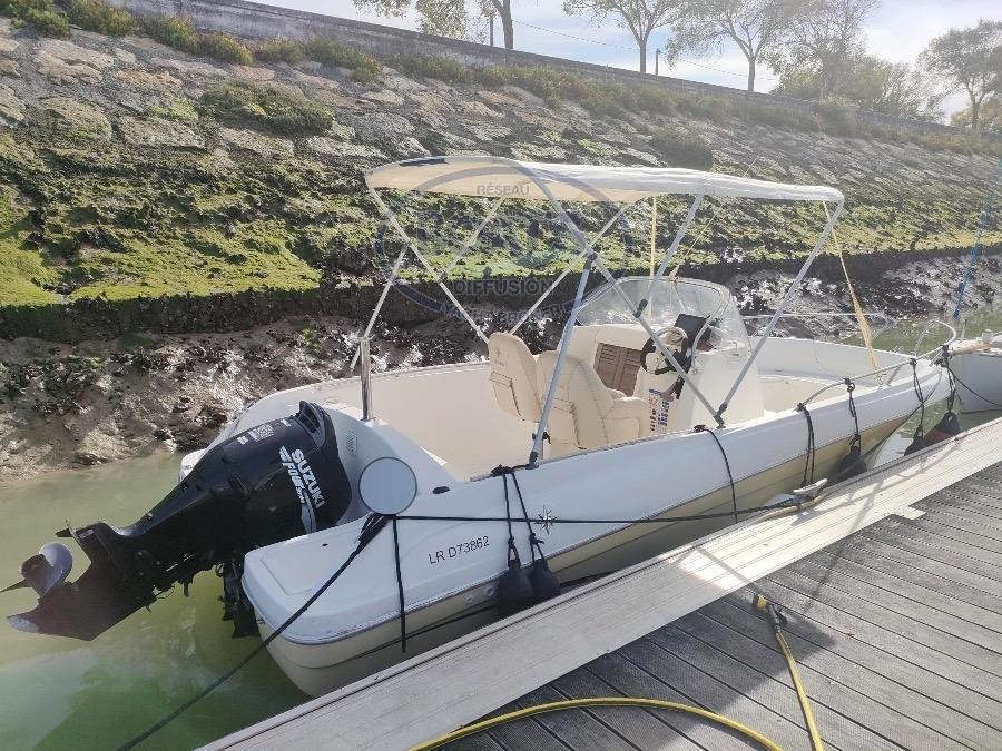 jeanneau Cap camarat 635 style