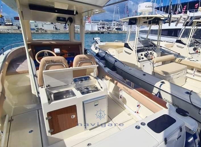 tuccoli marine T250 capraia