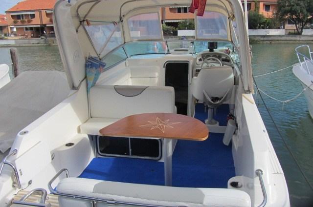 wellcraft marine 2560 martinique