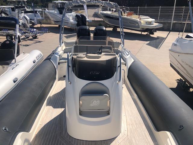 black fin Elegance 9