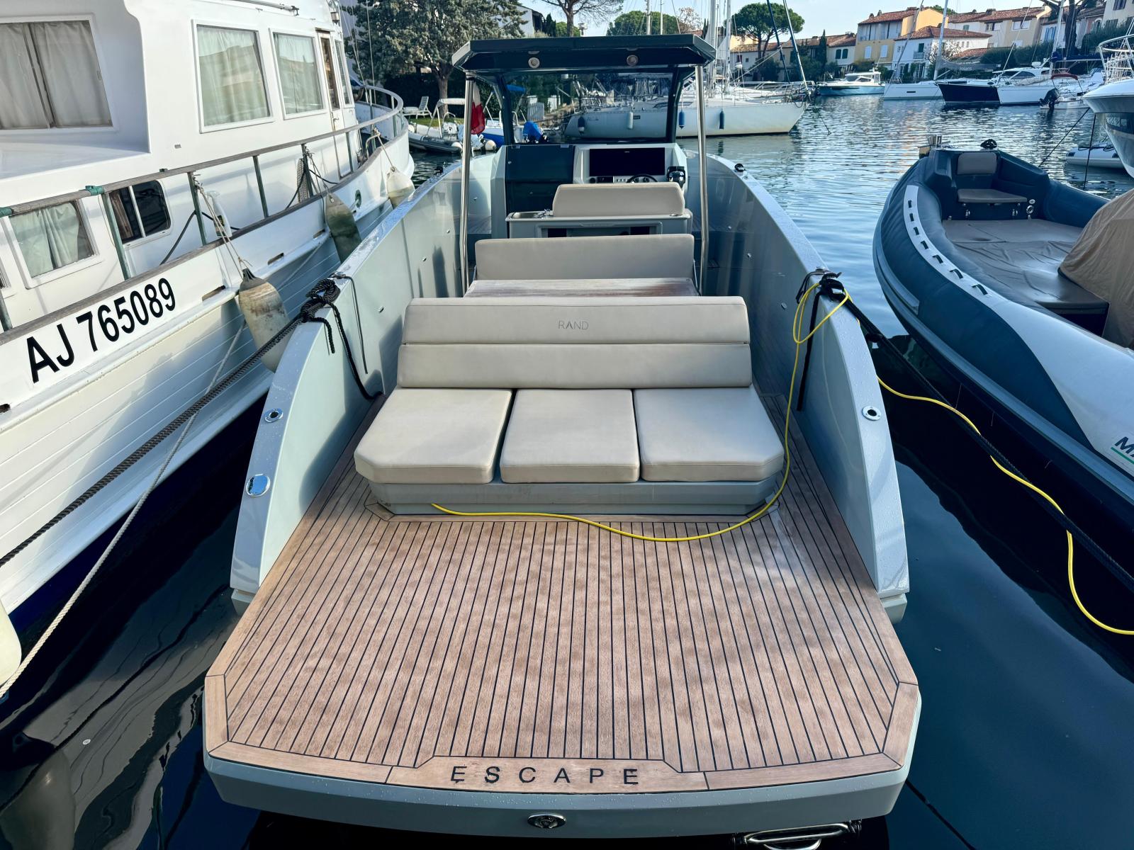 rand Escape 30