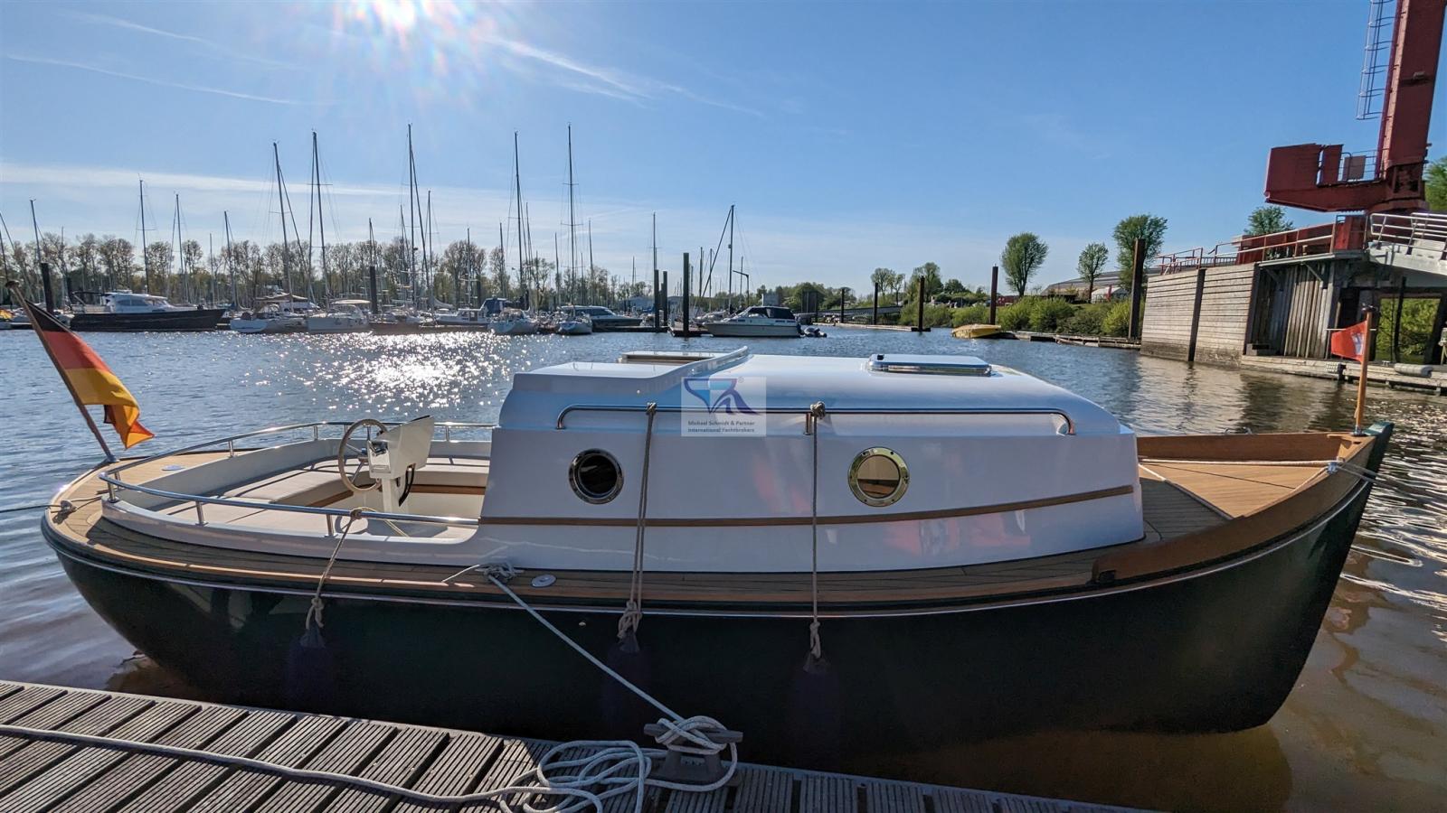 yachtwerft hamburg gmbh Elektro tuckerboot 22f