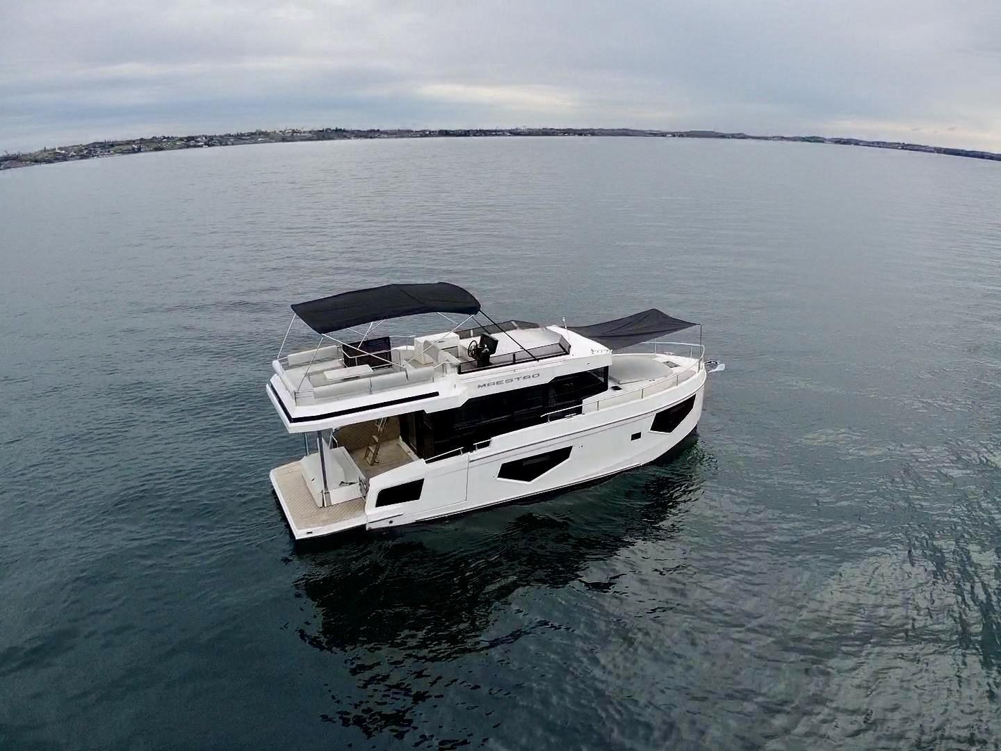 cobra yachts Maestro 42