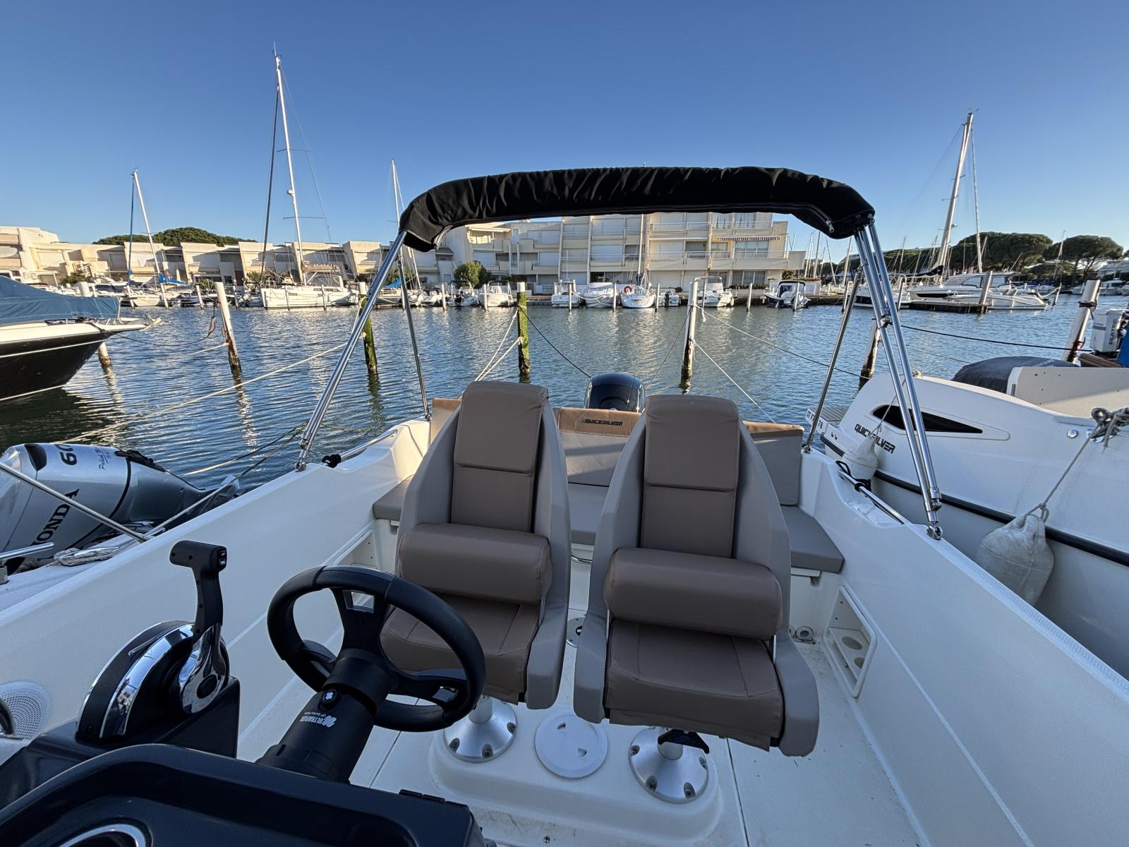 quicksilver 675 open