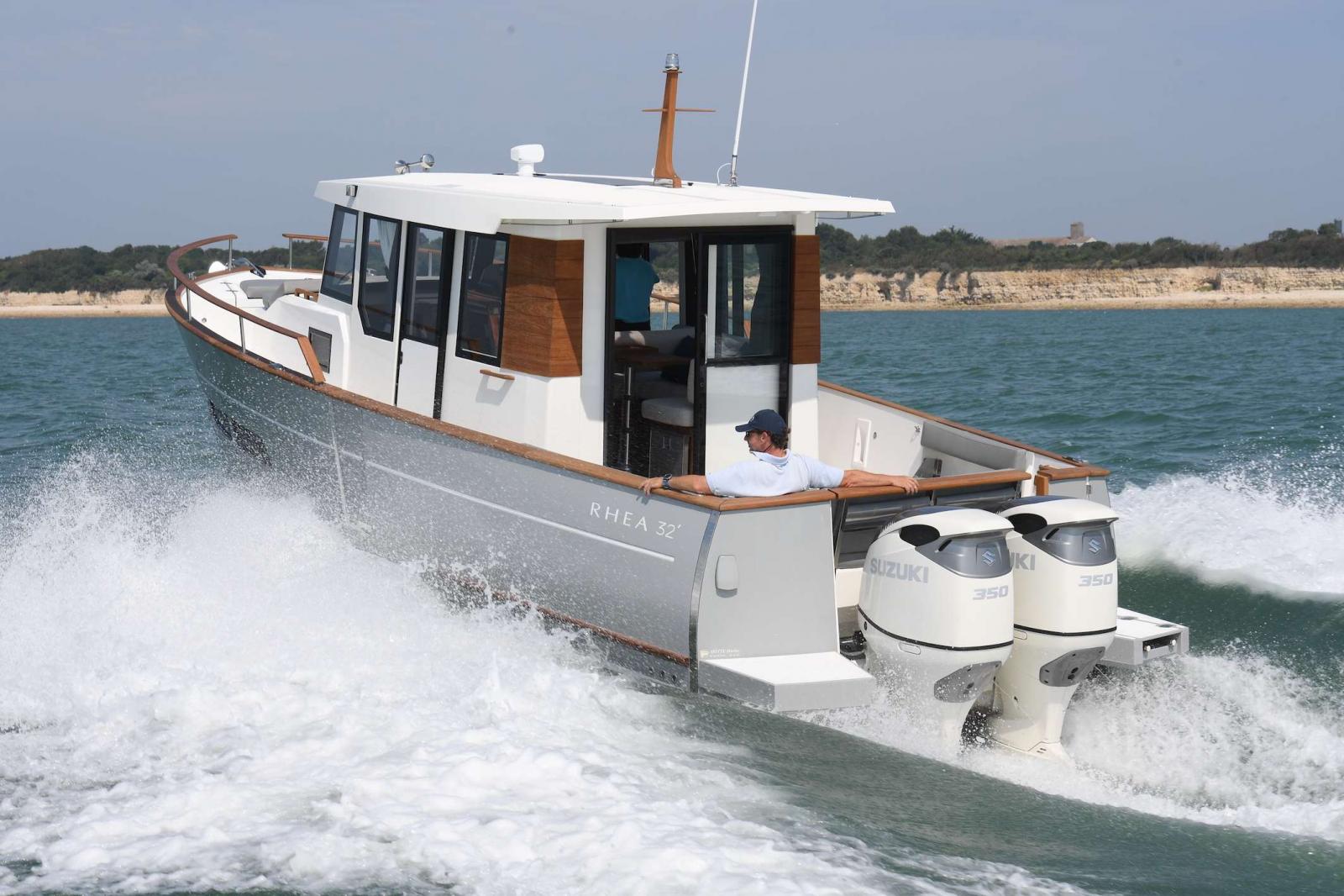 rhea marine Rhea 32 timonier