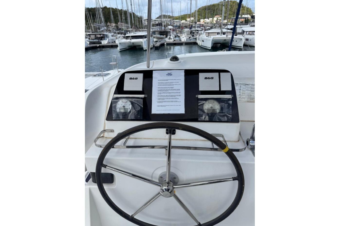 lagoon 42