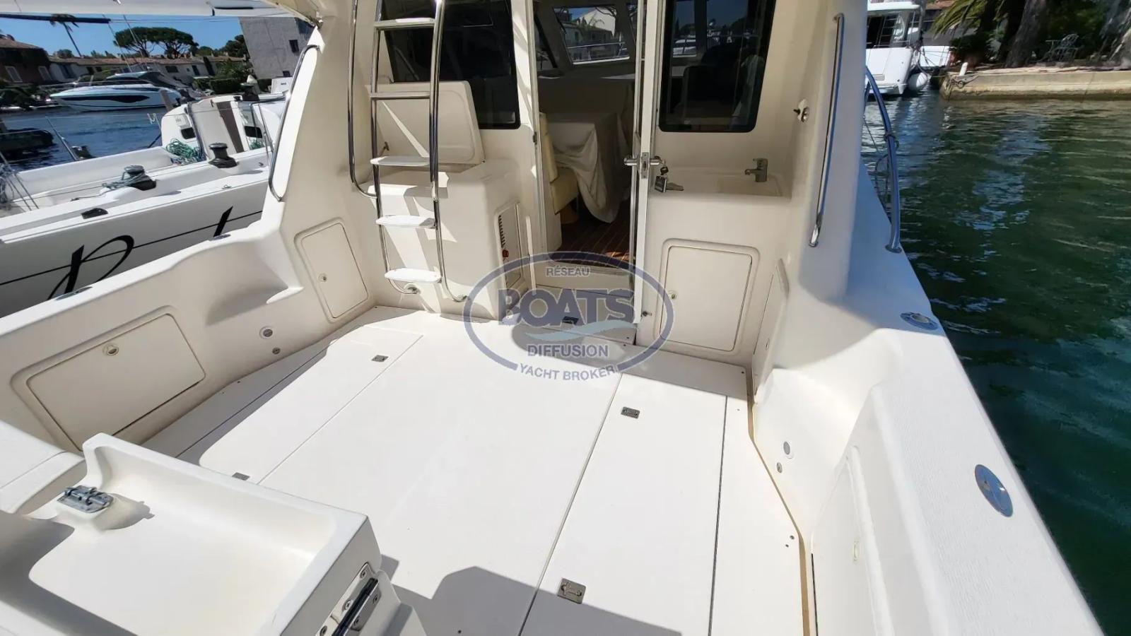 riviera Riviera 33 fly