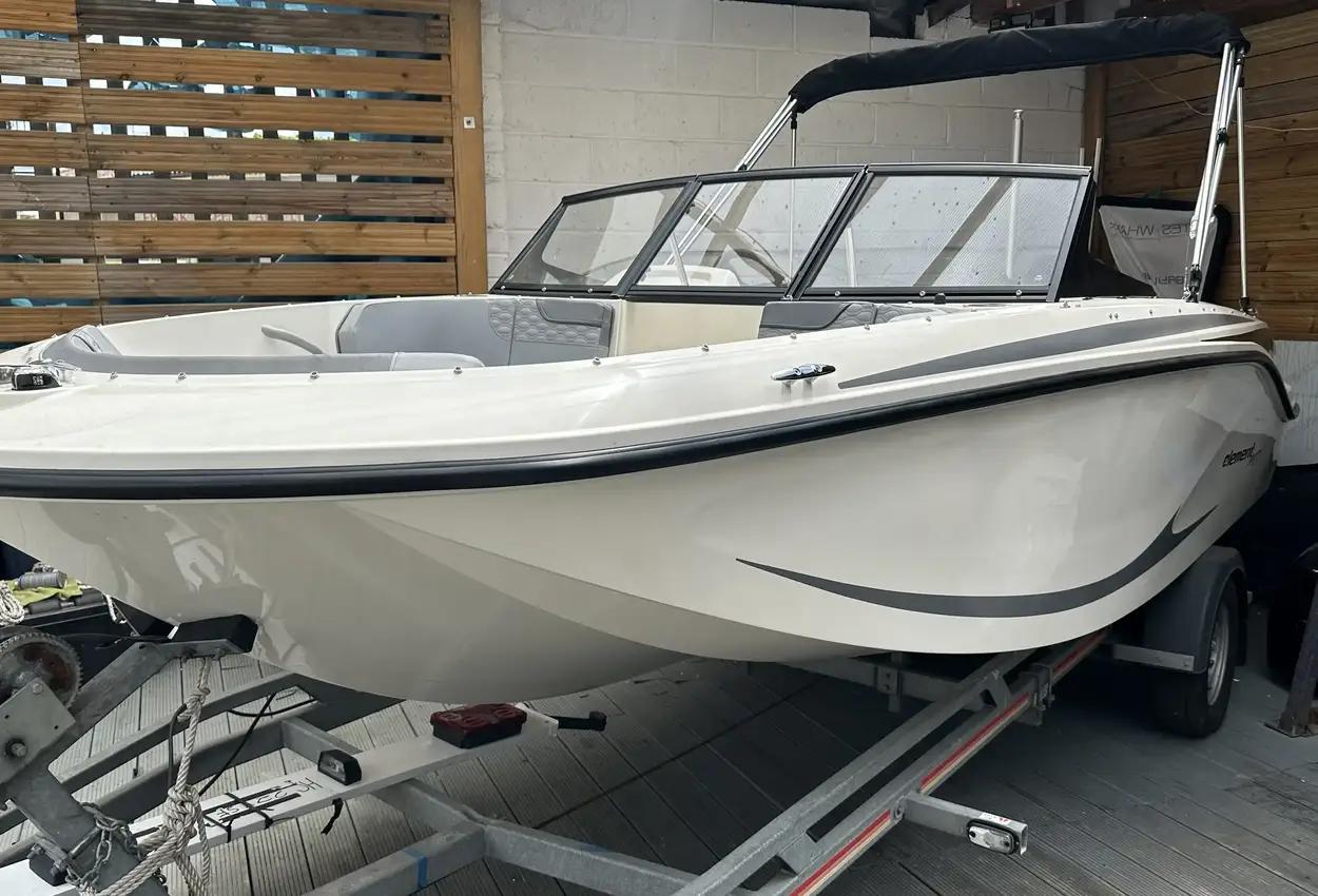 bayliner Element 17