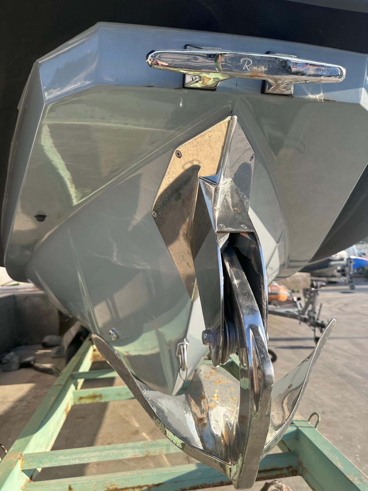 ranieri international Cayman 38.0